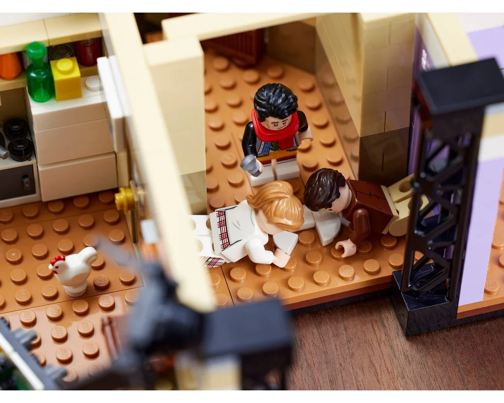 Конструктор LEGO Ideas 10292 2019 дет. - фото 21
