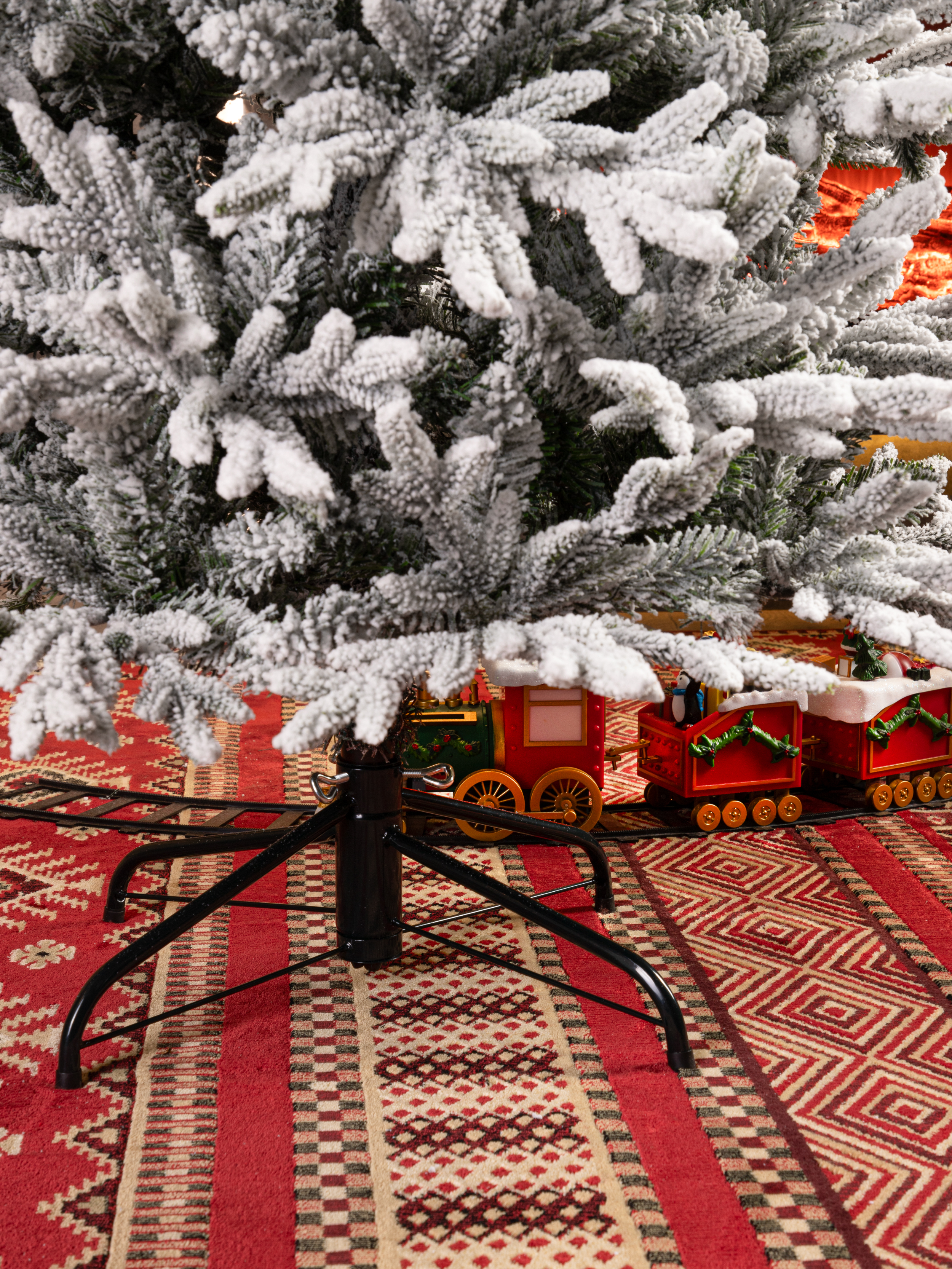 Ель домашняя заснеженная Поезд Ёлок 210 см. - фото 4