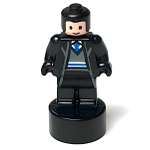 Изображение товара Фигурка LEGO Ravenclaw Student Statuette