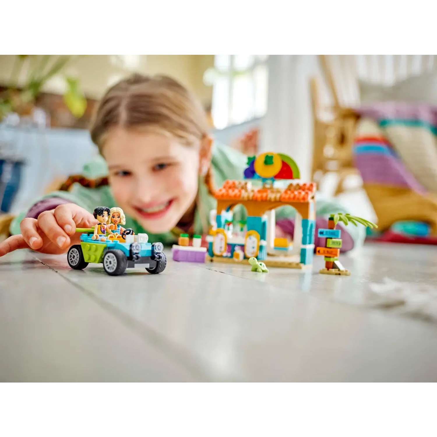 Конструктор LEGO Friends Подставка для пляжного смузи 213 дет. - фото 12