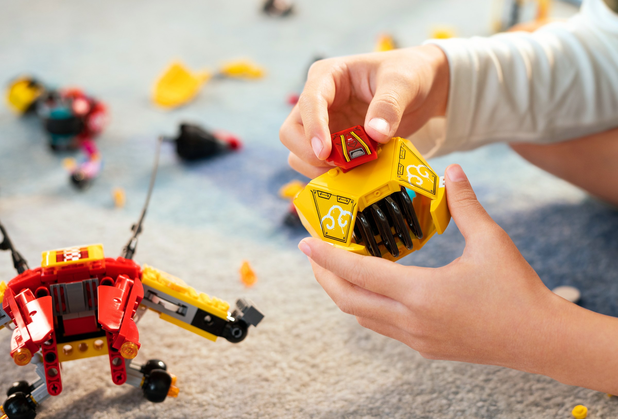 Конструктор LEGO Monkie kid 80008 529 дет. - фото 7