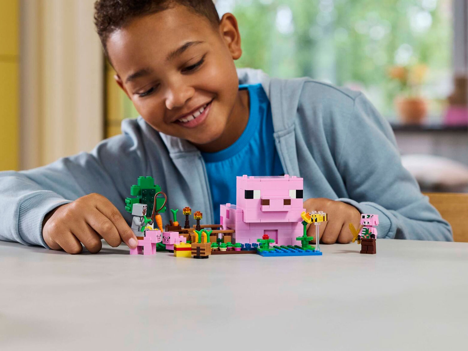 Конструктор LEGO Minecraft Домик для поросят 21268 238 дет. - фото 9