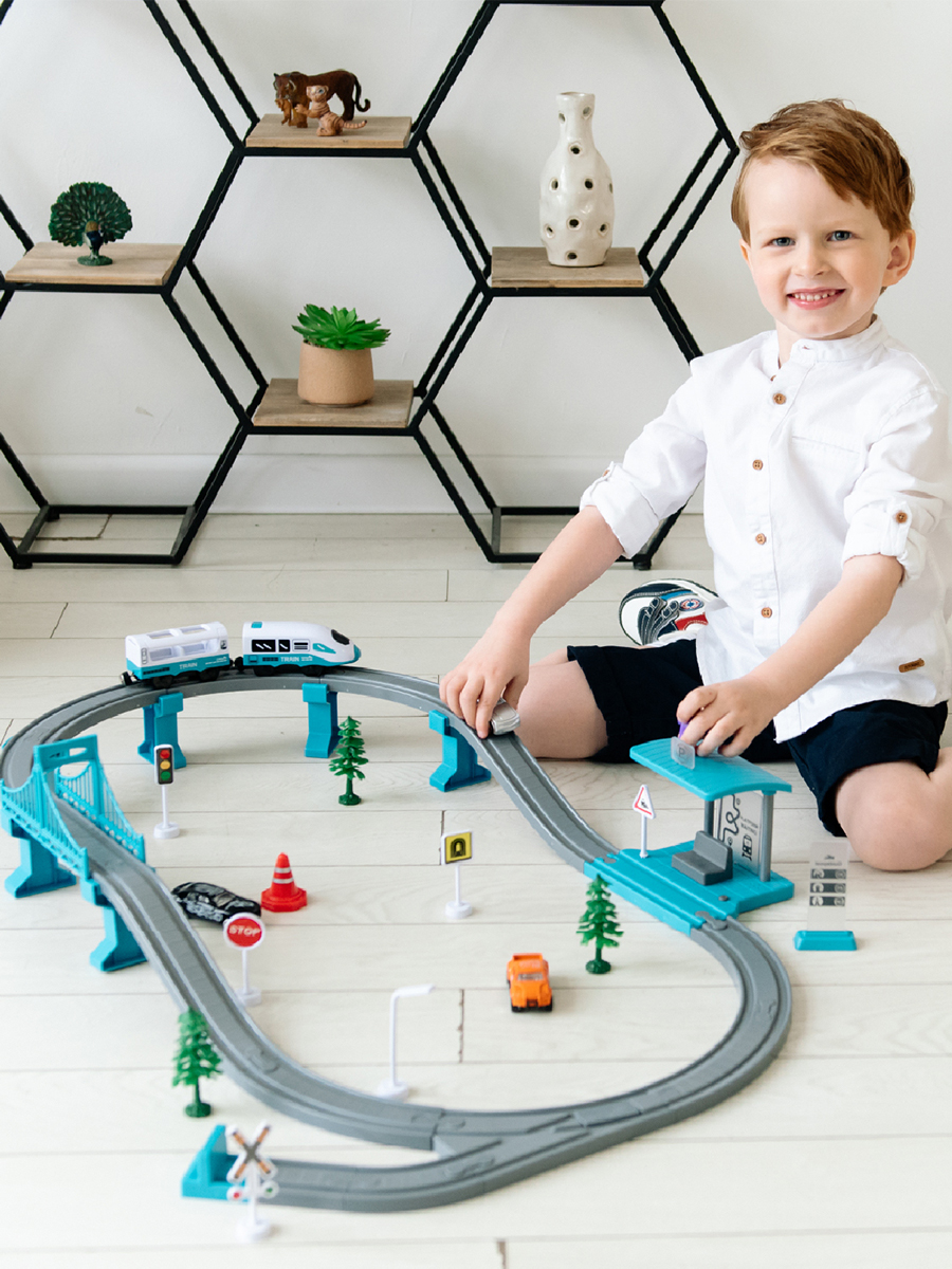 Изображение товара Набор железнодорожный Givito - интерактивная железная дорога "Мой город"