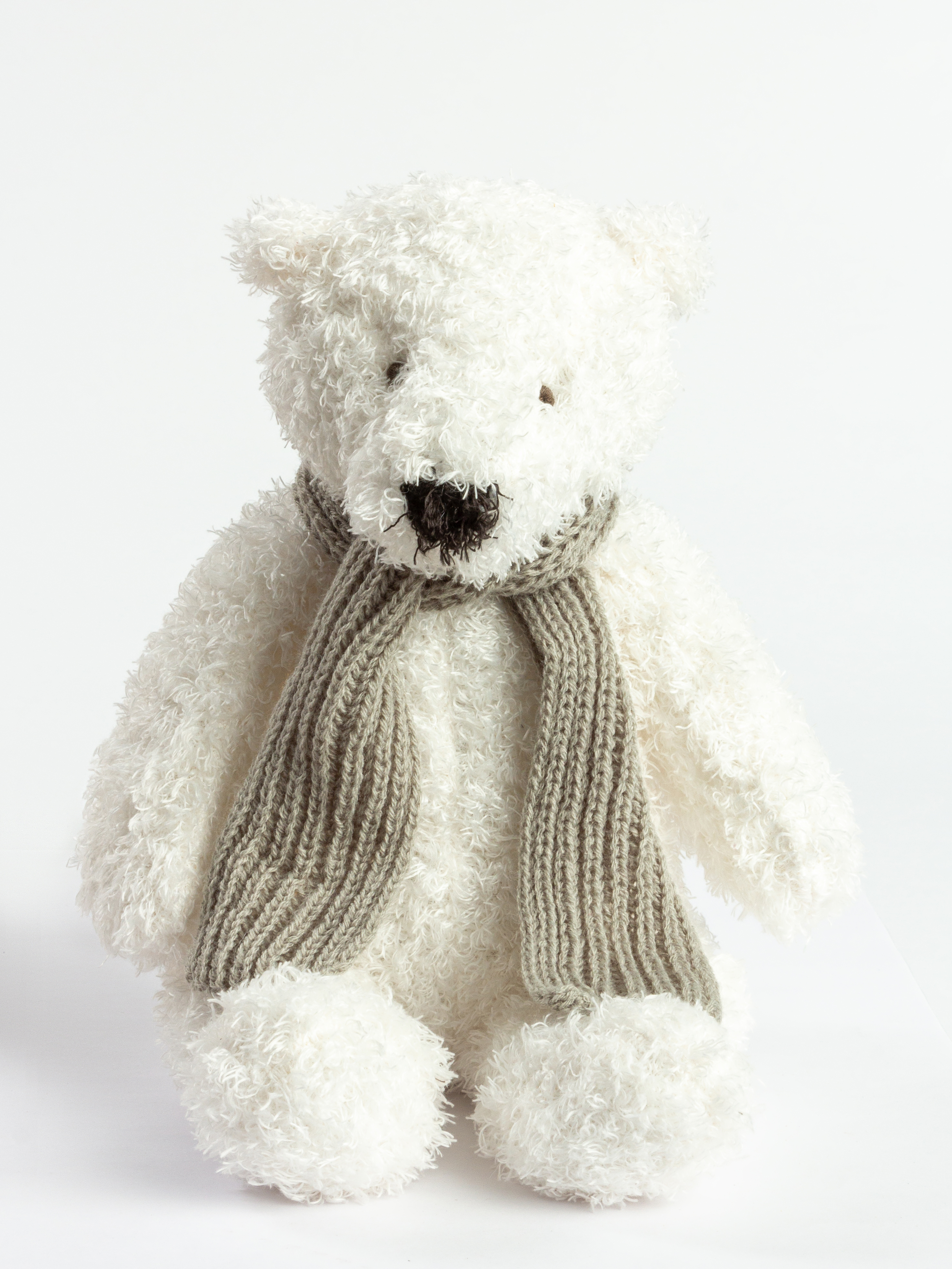 Мягкая игрушка Gulliver Мишка белый в шарфе 30 см - фото 1