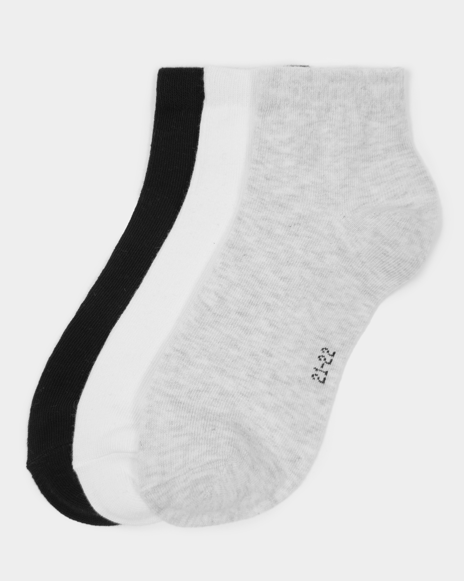 Изображение товара Набор из 3 пар детских носков Futurino короткие хлопковые с низкой посадкой