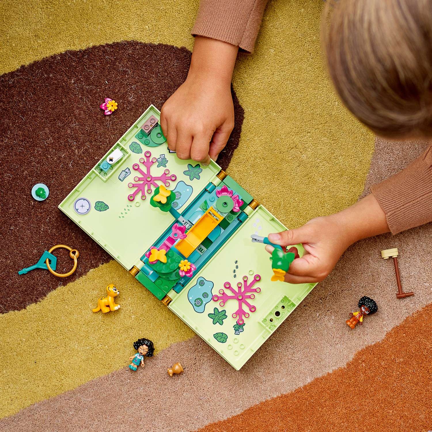 Конструктор LEGO Disney Princess Antonio Magical Door 99 дет. - фото 13