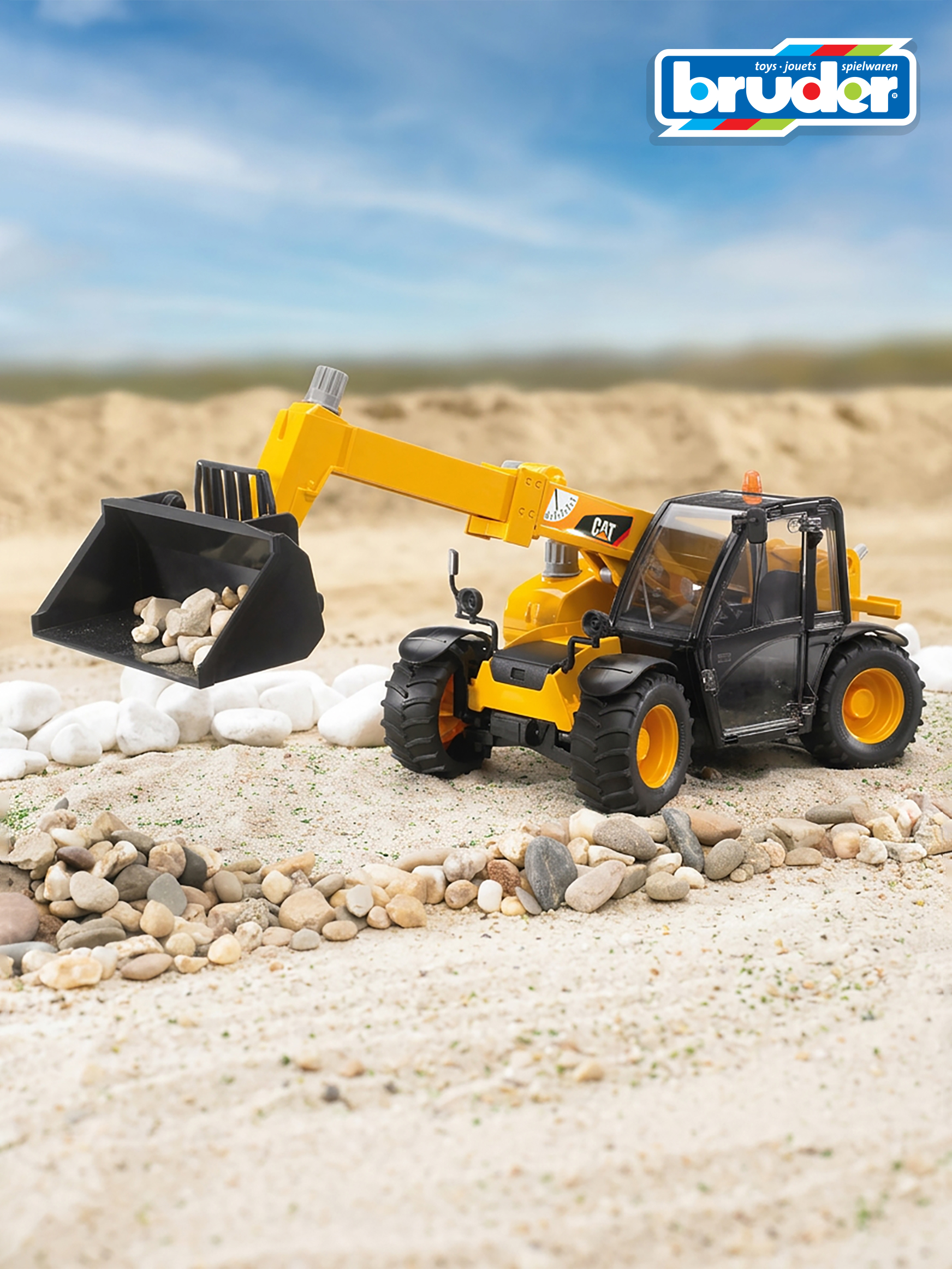 Погрузчик Bruder CAT колёсный Telehandler 02-141 - фото 1