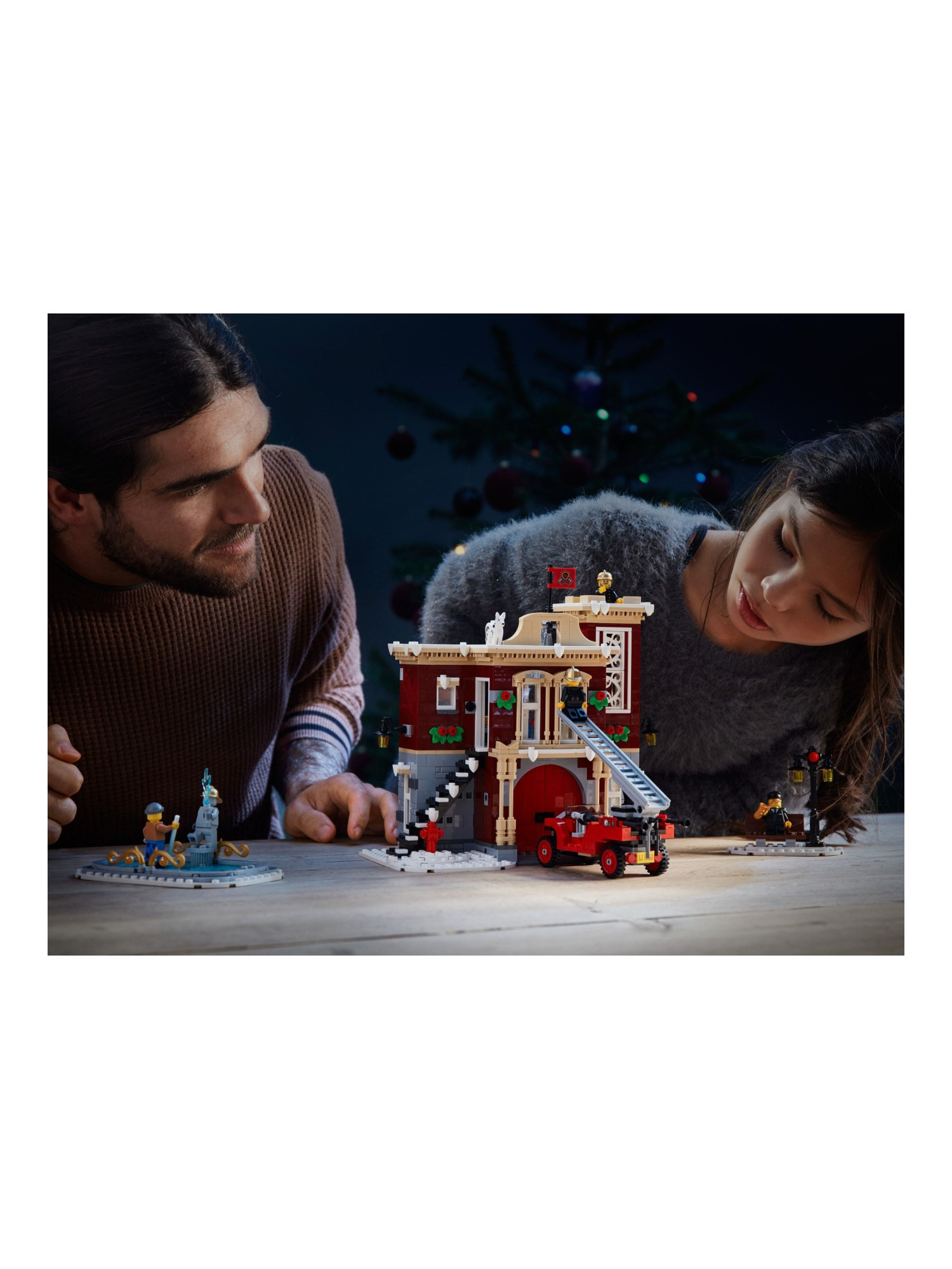 Конструктор LEGO Creator Пожарная часть 1166 дет. - фото 5