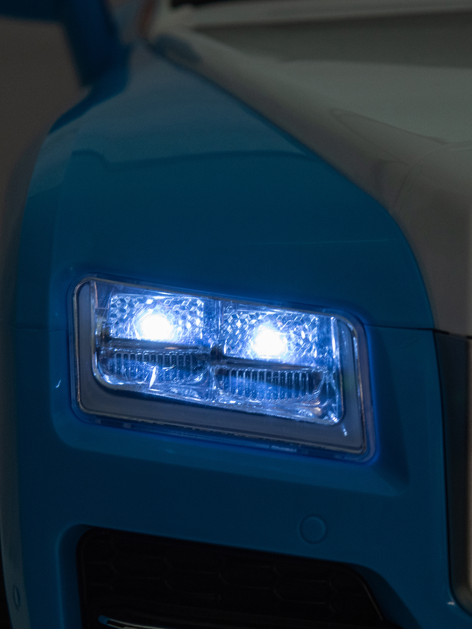 Электромобиль TOMMY Rolls-Royce Rolls-Royce RR-10 С пультом ДУ - фото 17