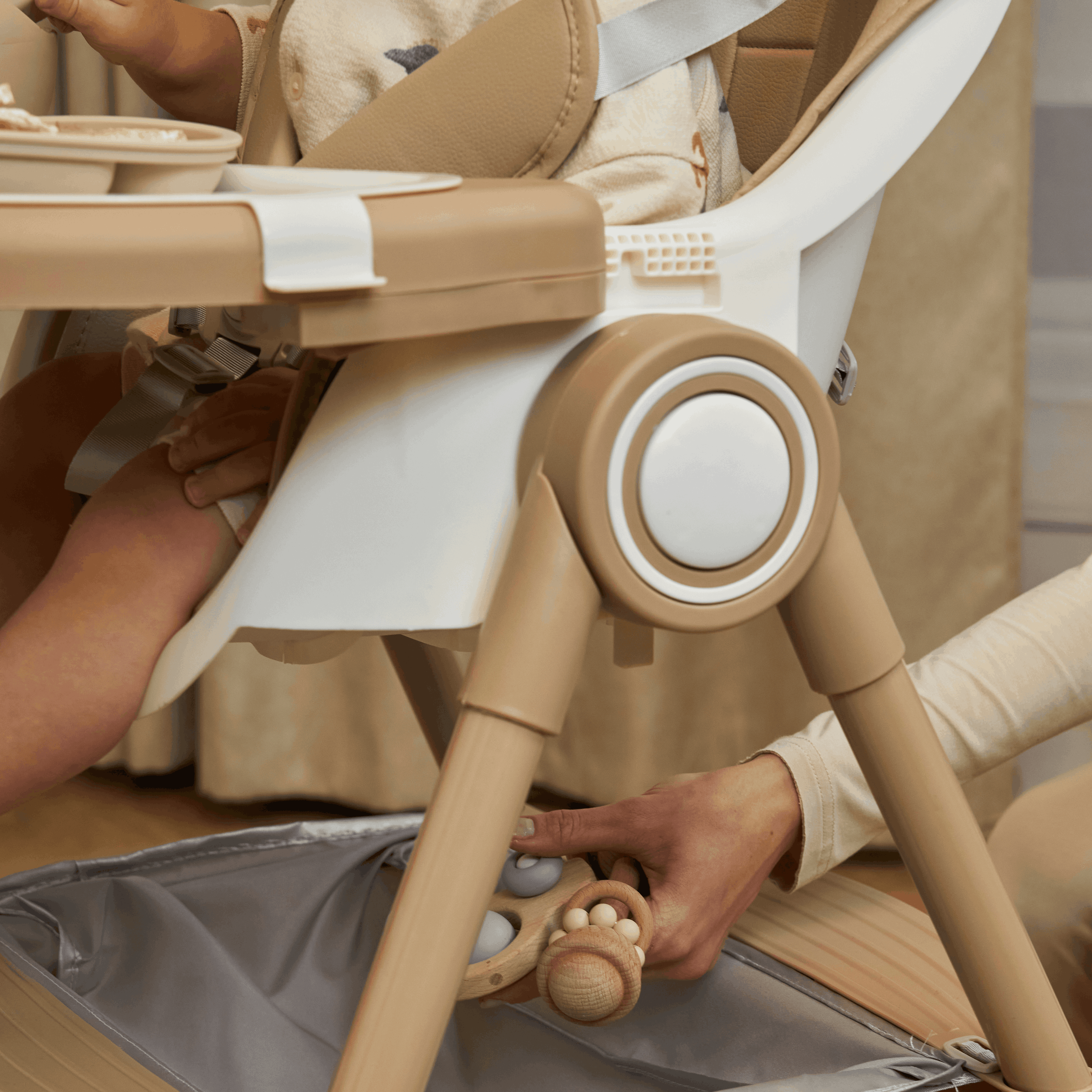 Стульчик для кормления UNIX Kids Classic бежевый - фото 21