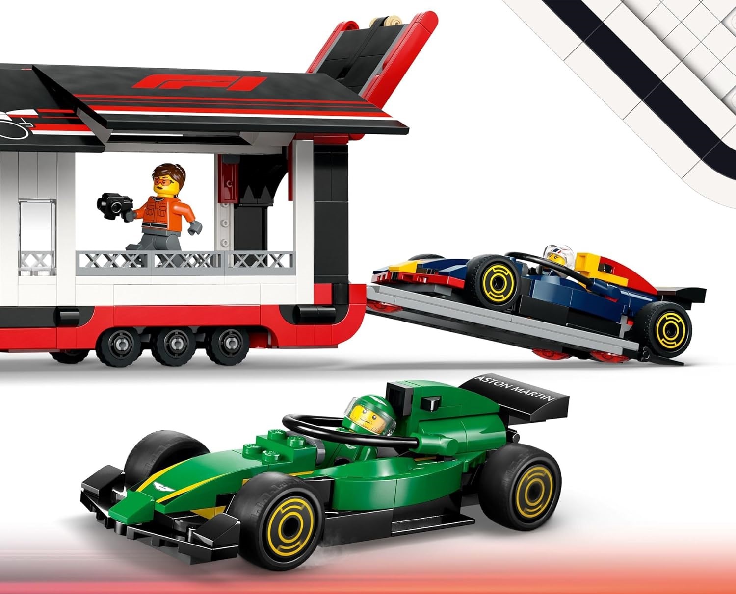 Конструктор LEGO City Грузовик с автомобилями - фото 3