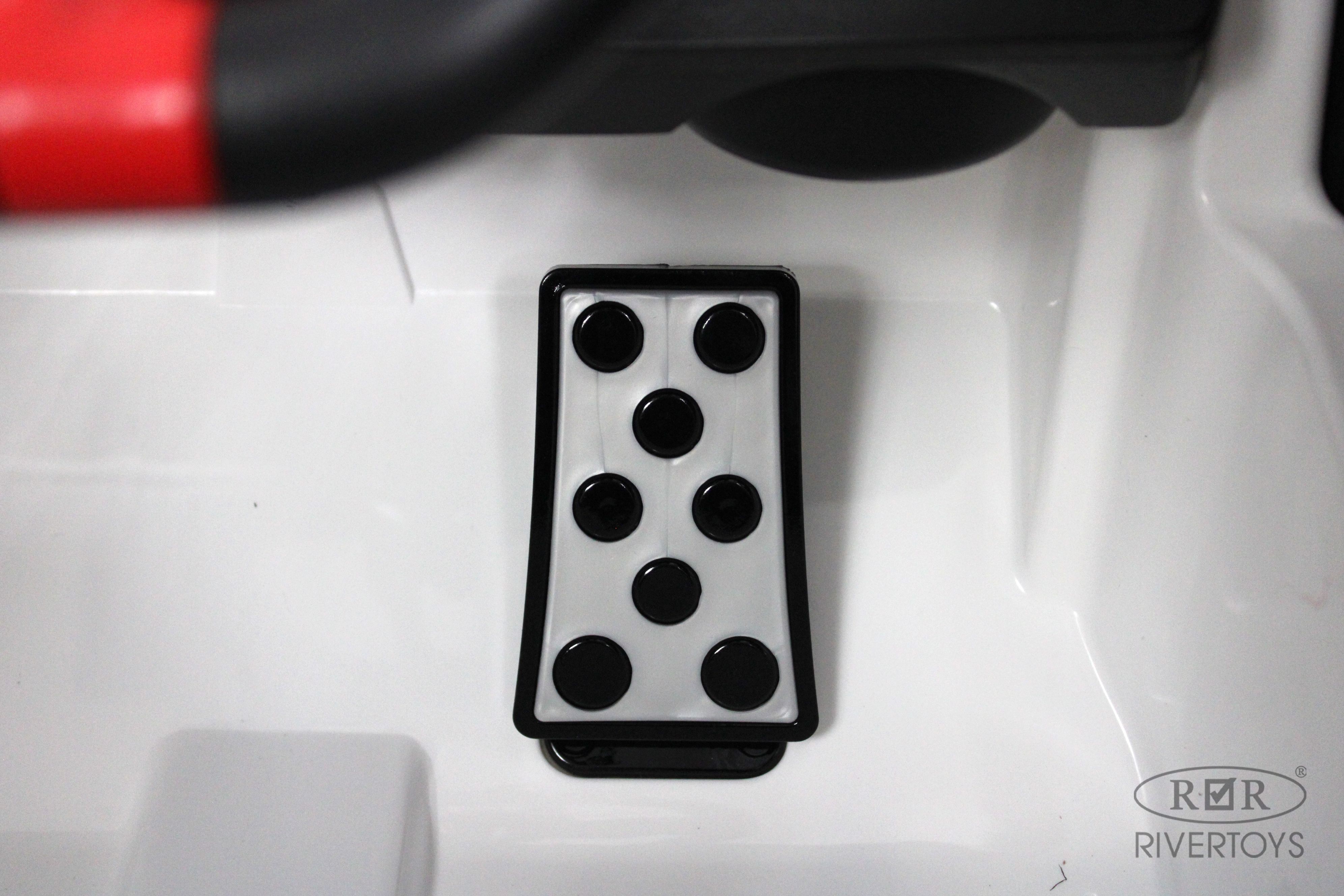 Электромобиль RIVERTOYS Mercedes Z999ZZ-WHITE С пультом ДУ - фото 13