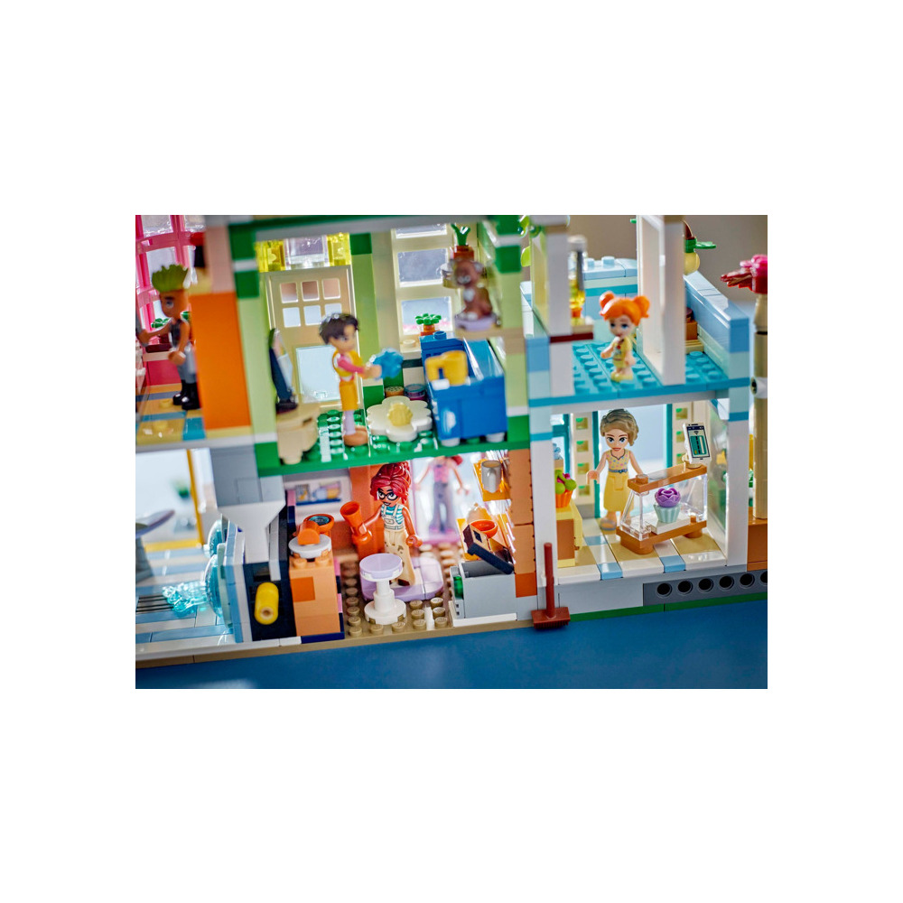 Конструктор LEGO Friends 701 дет. - фото 6