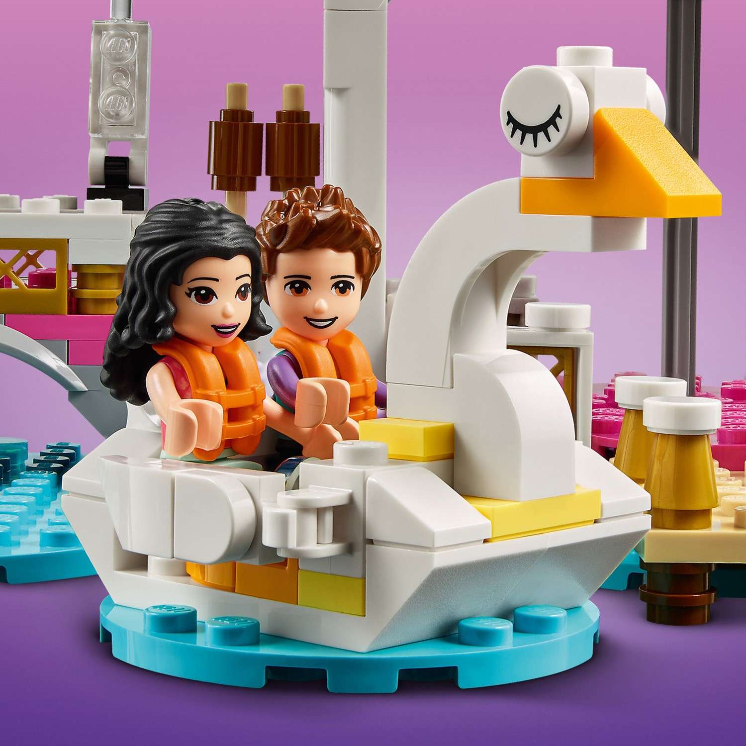 Конструктор LEGO Friends Парк Хартлейк Сити блочный - фото 10