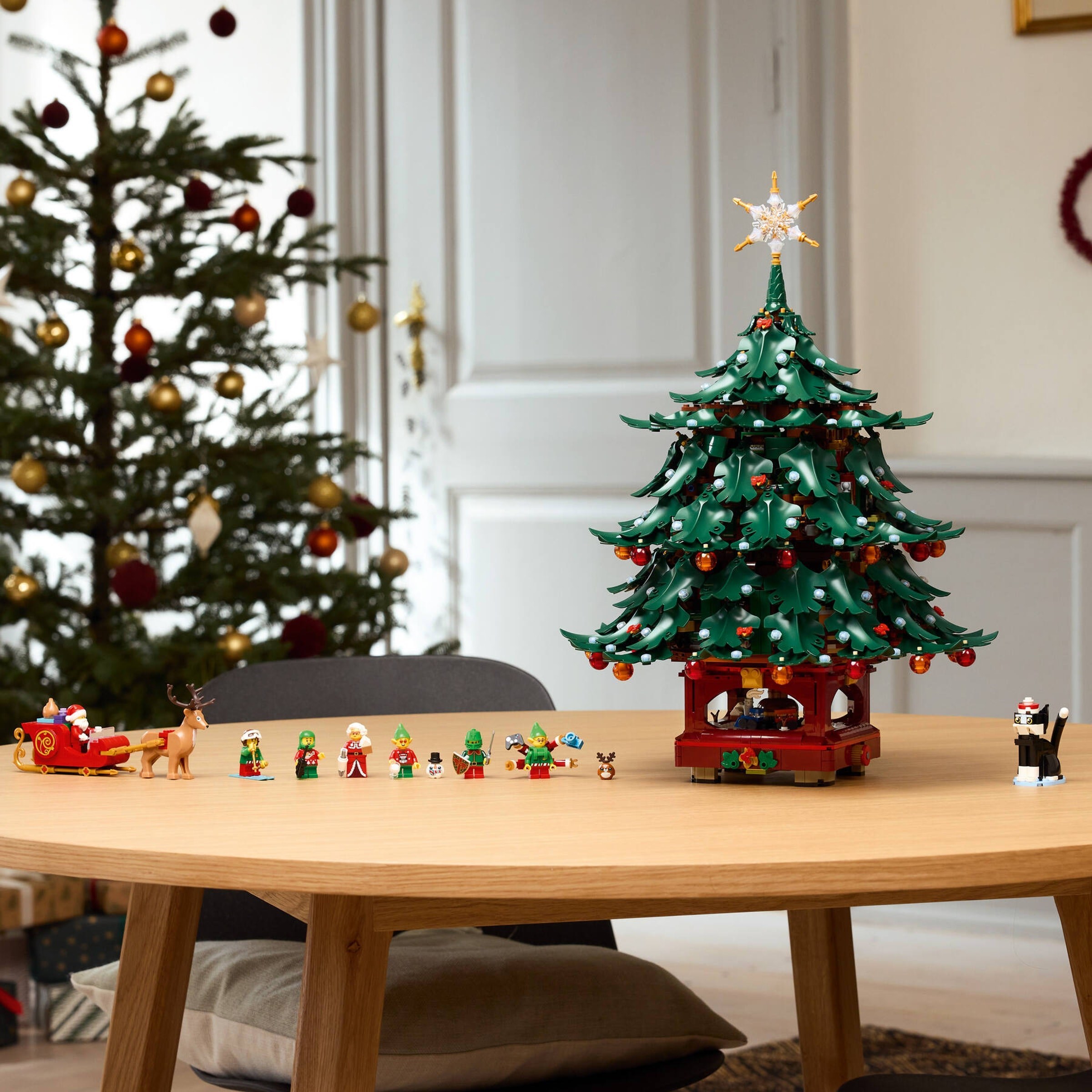 Конструктор LEGO Seasonal 41843 3171 дет. - фото 6