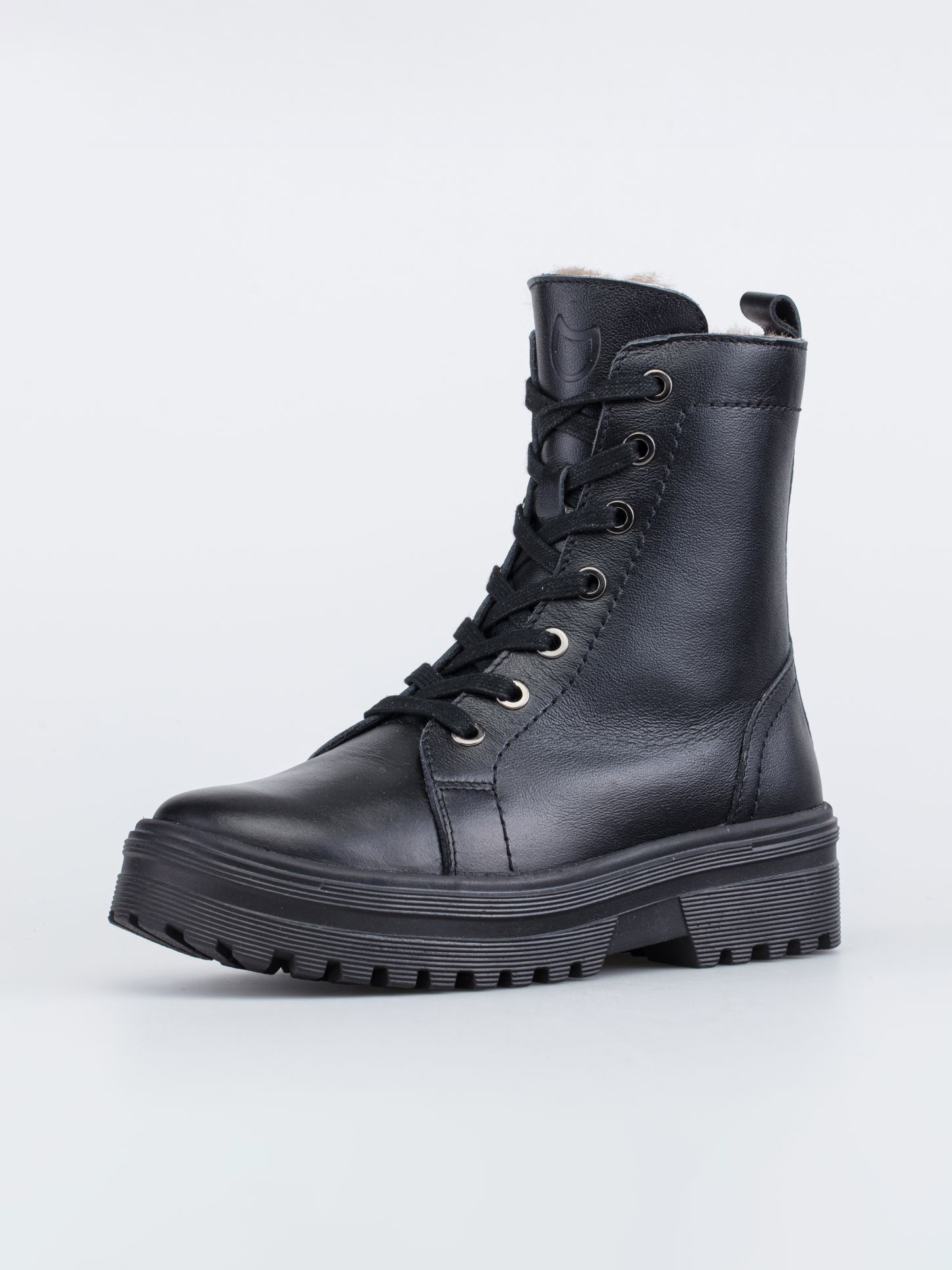Изображение товара Кожаные зимние ботинки для девочки Котофей 36.5 на натуральном меху Изображение товара Кожаные зимние ботинки для девочки Котофей 36.5 на натуральном меху