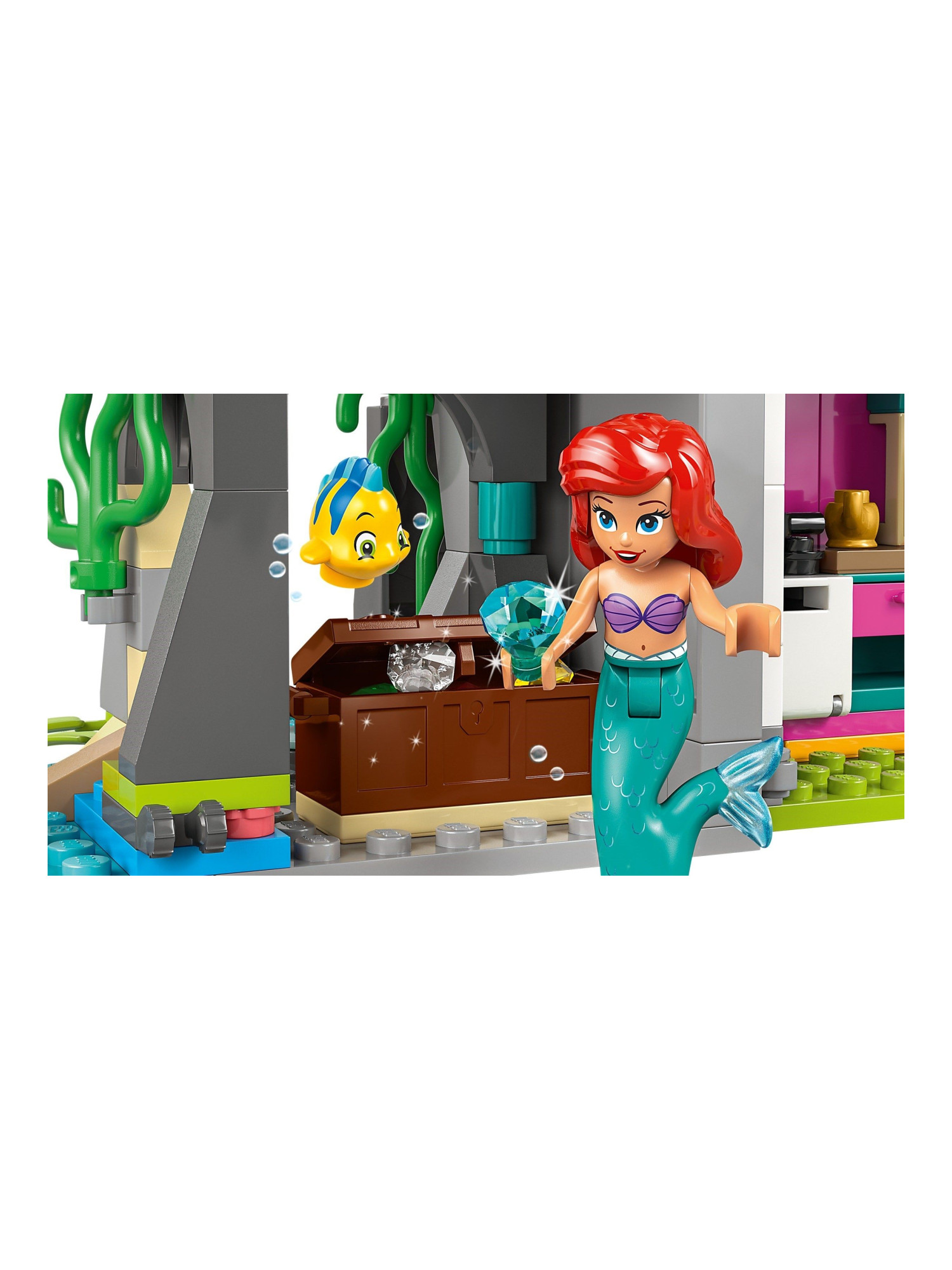 Конструктор LEGO Disney Princess Замок принцессы и питомцы 787 дет. - фото 6