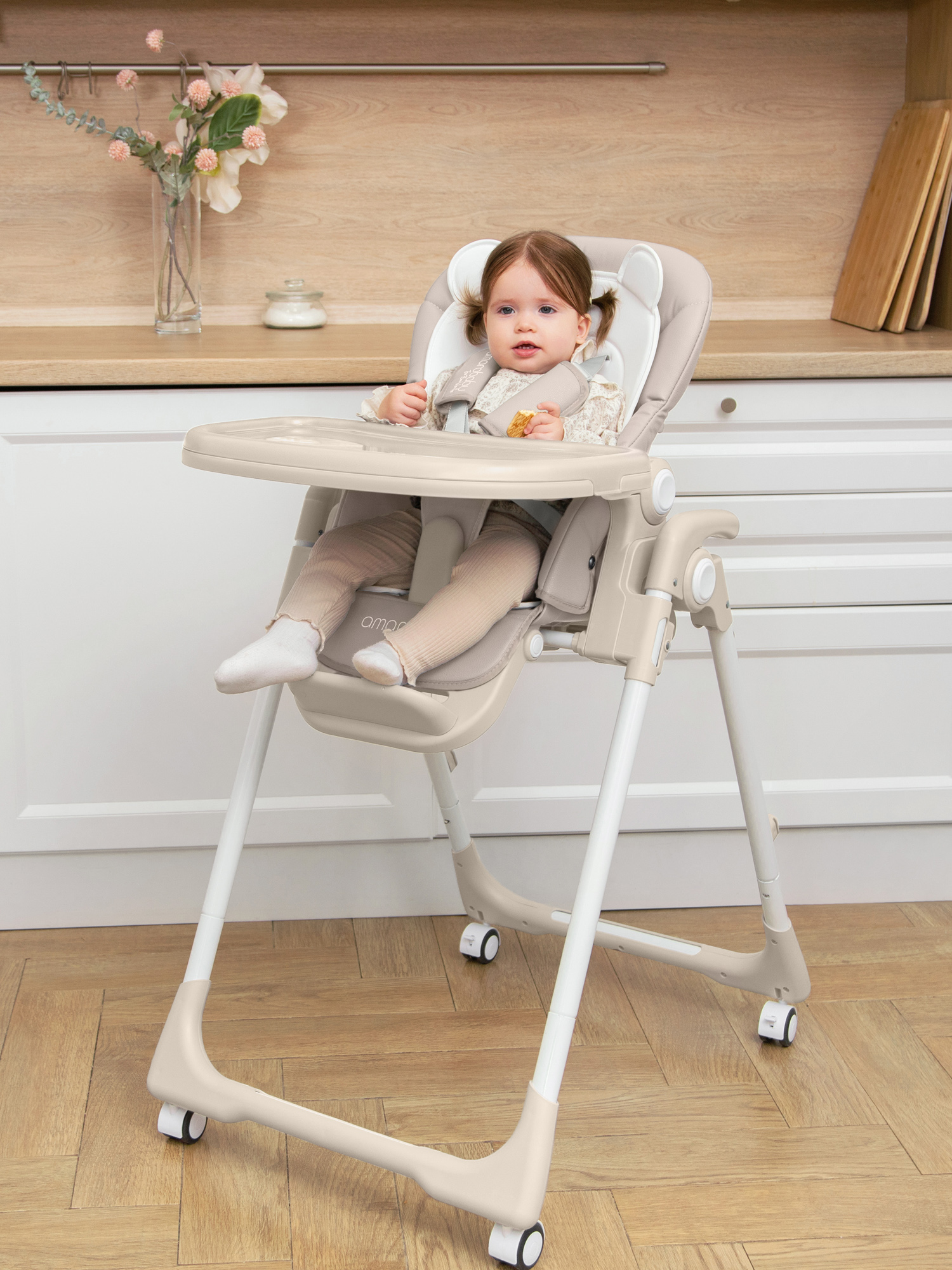 Стульчик для кормления Amarobaby Allure бежевый - фото 19