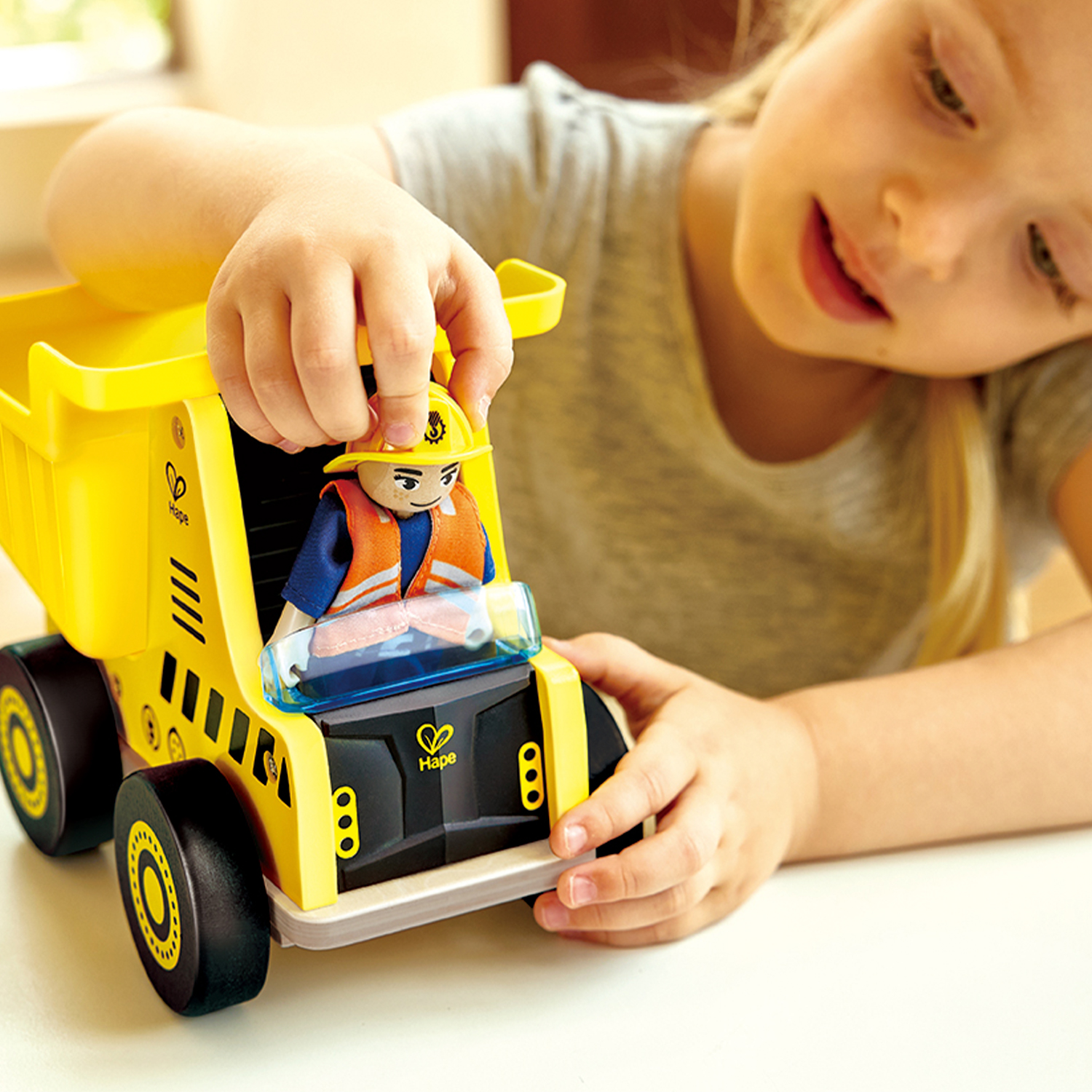 Самосвал Hape E3057_HP - фото 4