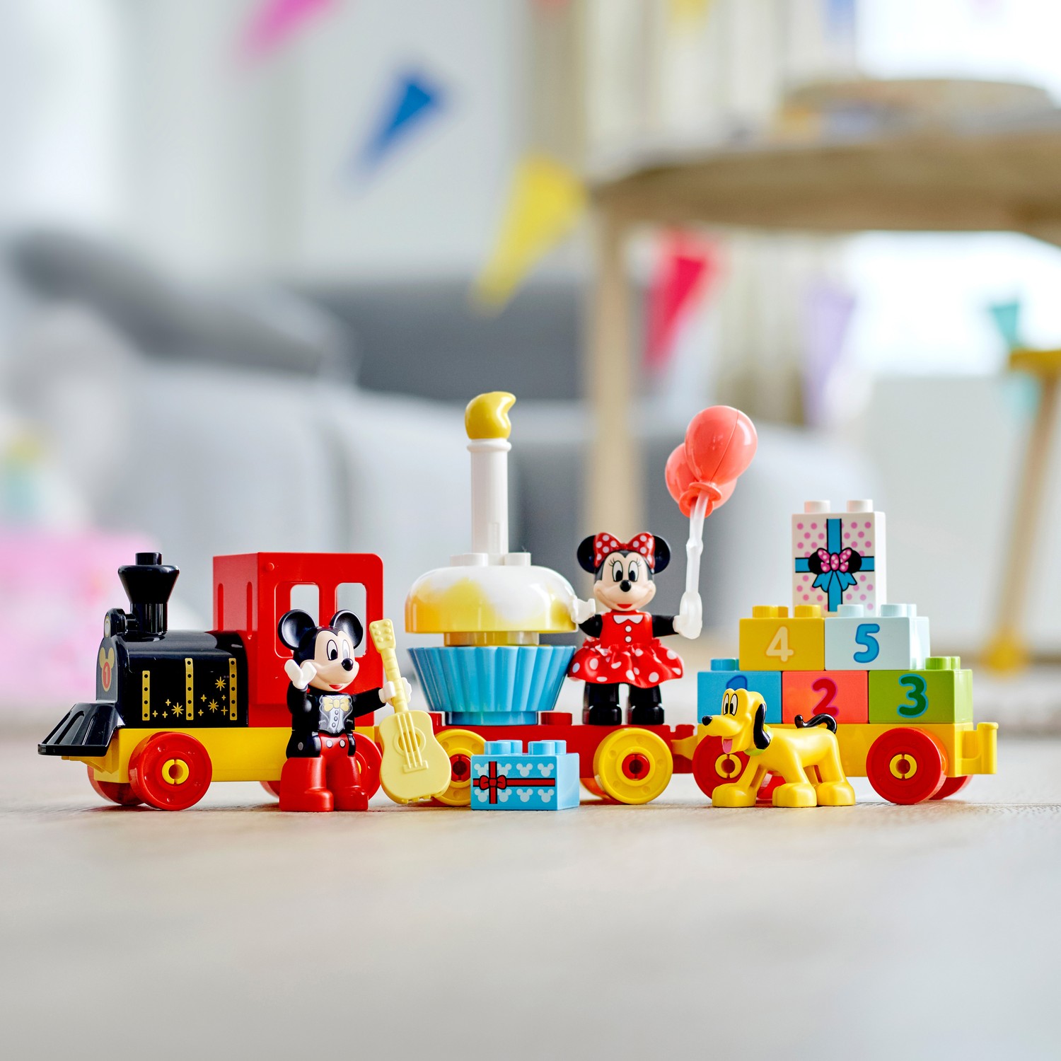 Конструктор LEGO DUPLO Поезд Микки и Минни - фото 12