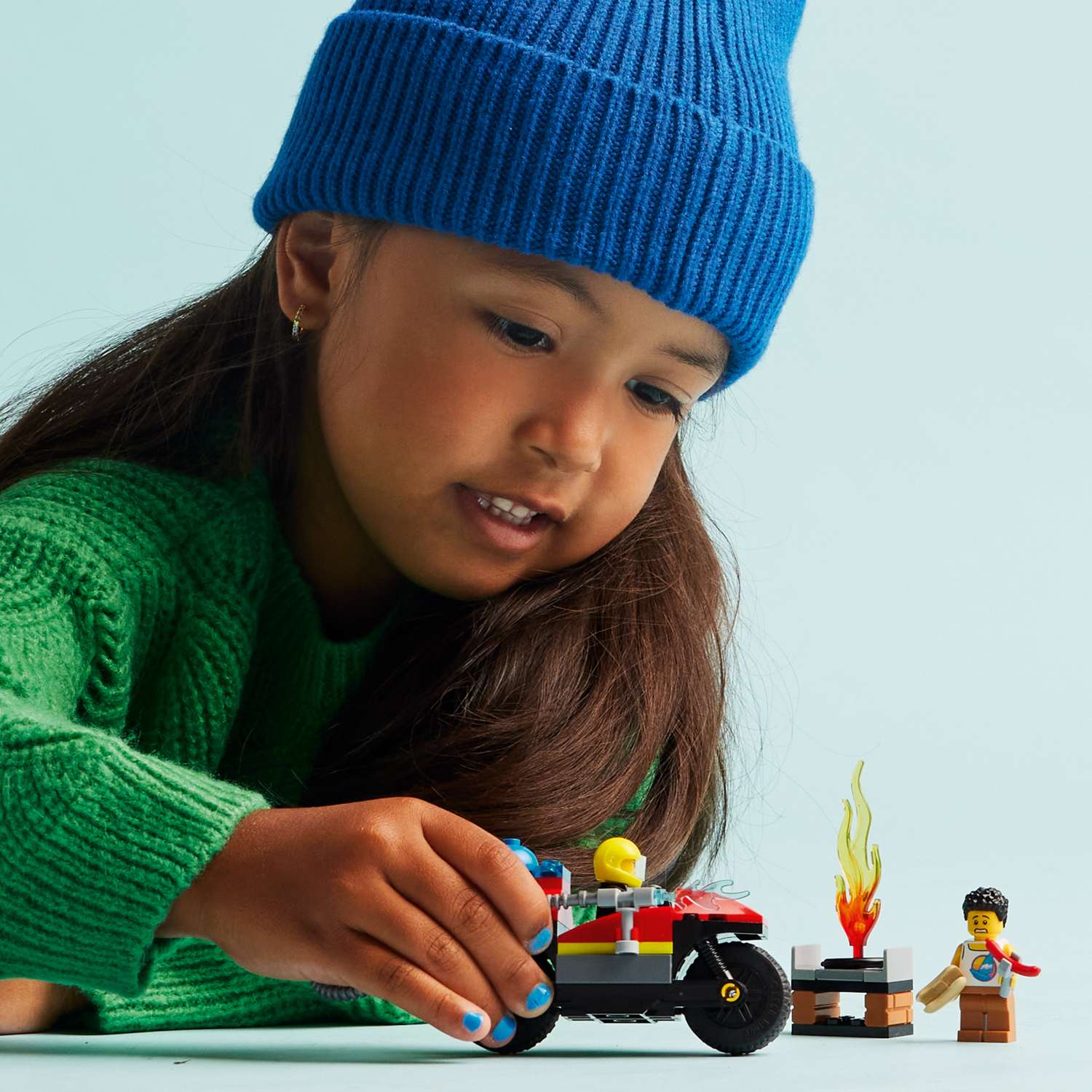 Конструктор LEGO City Пожарно-спасательный мотоцикл 57 дет. - фото 9