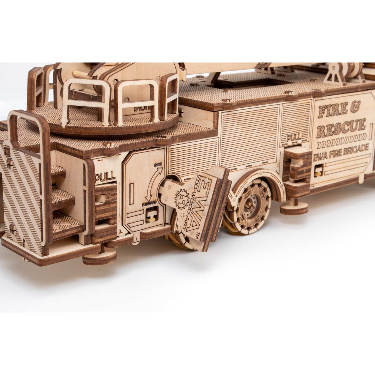 Конструктор Eco Wood Art Пожарная машина деревянный 439 дет. - фото 13