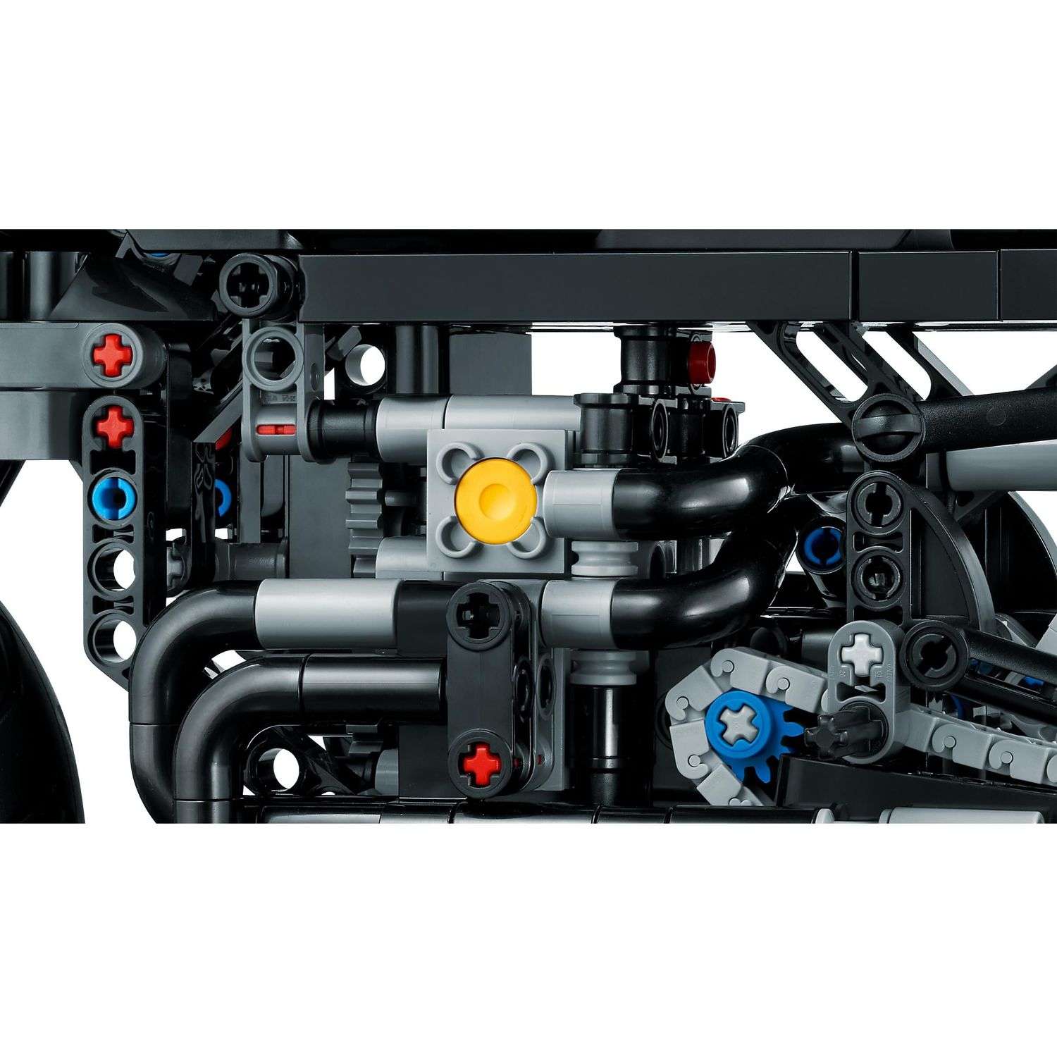 Конструктор LEGO Technic The Batman Batcycle 641 дет. - фото 6