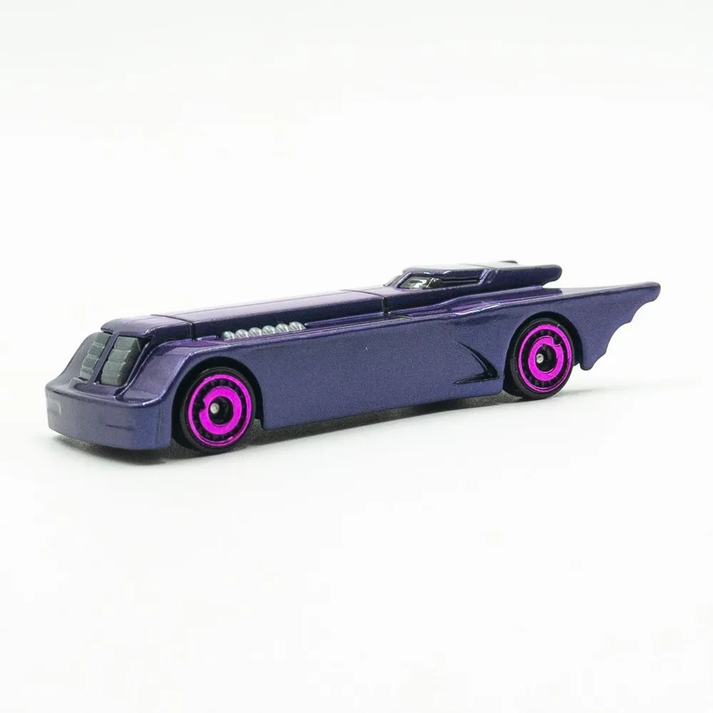 Автомобиль Hot Wheels BATMAN фиолетовый 1:64 68287 - фото 3