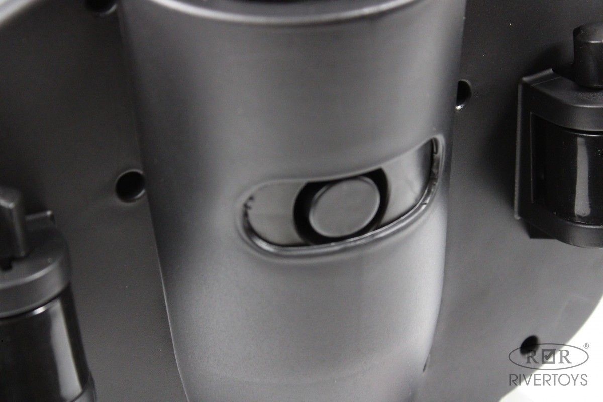 Электромобиль RIVERTOYS Toyota Z002ZZ-A-WHITE С пультом ДУ - фото 24