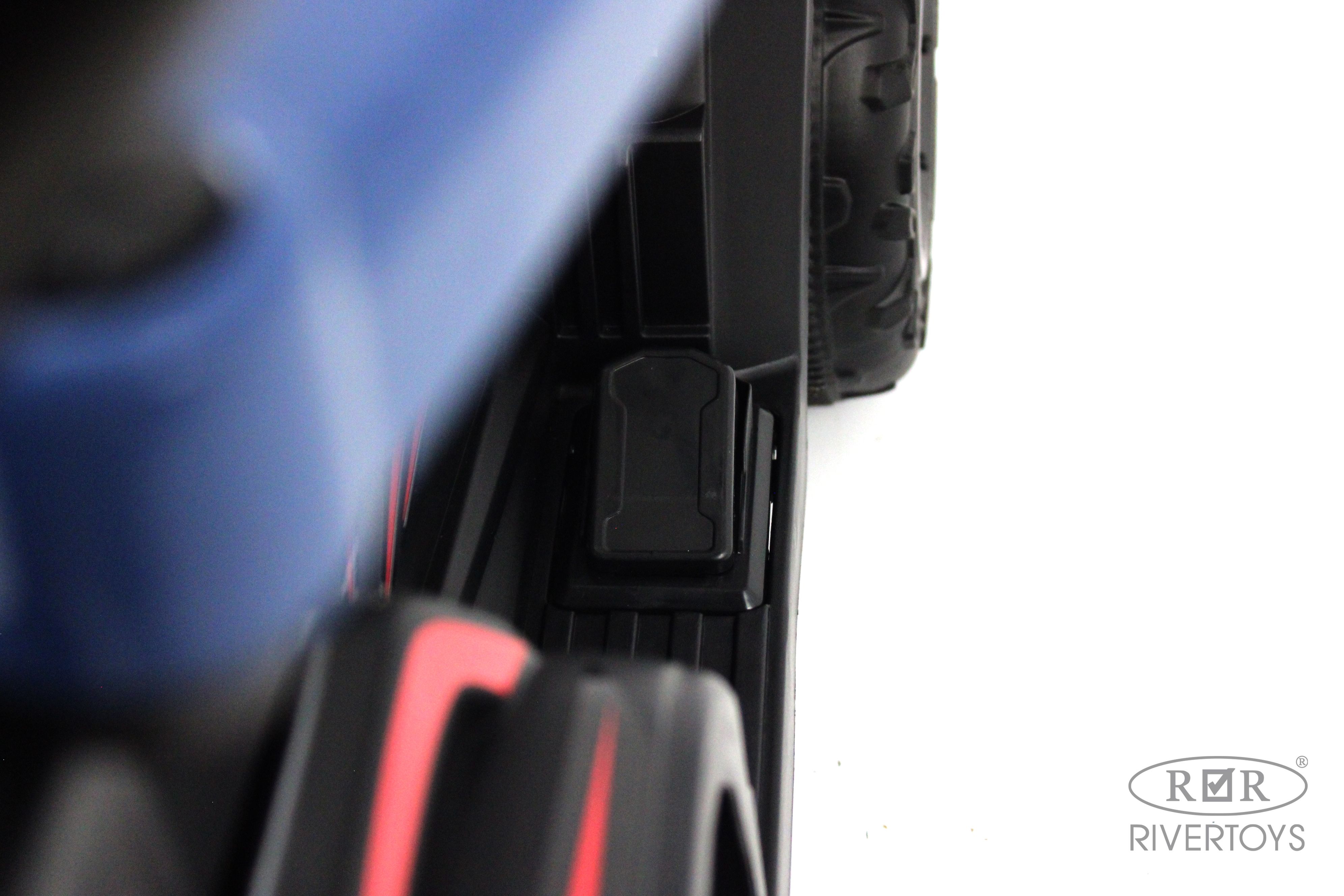 Электромобиль RIVERTOYS G005GG-BLUE С пультом ДУ - фото 12