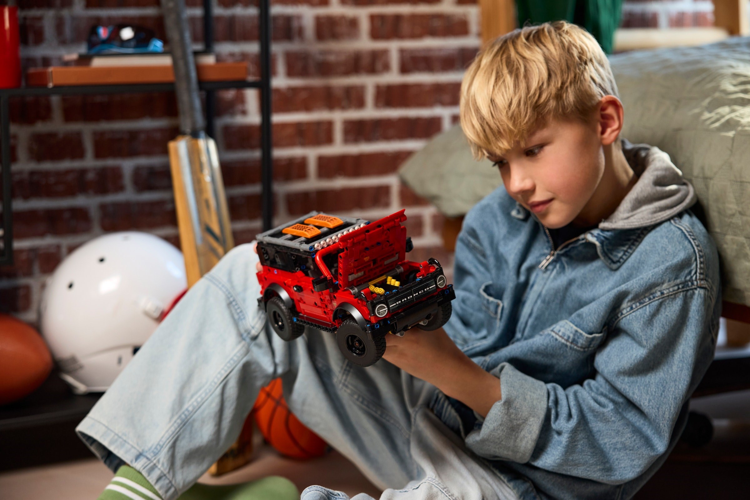 Конструктор LEGO Technic 42213 943 дет. - фото 5