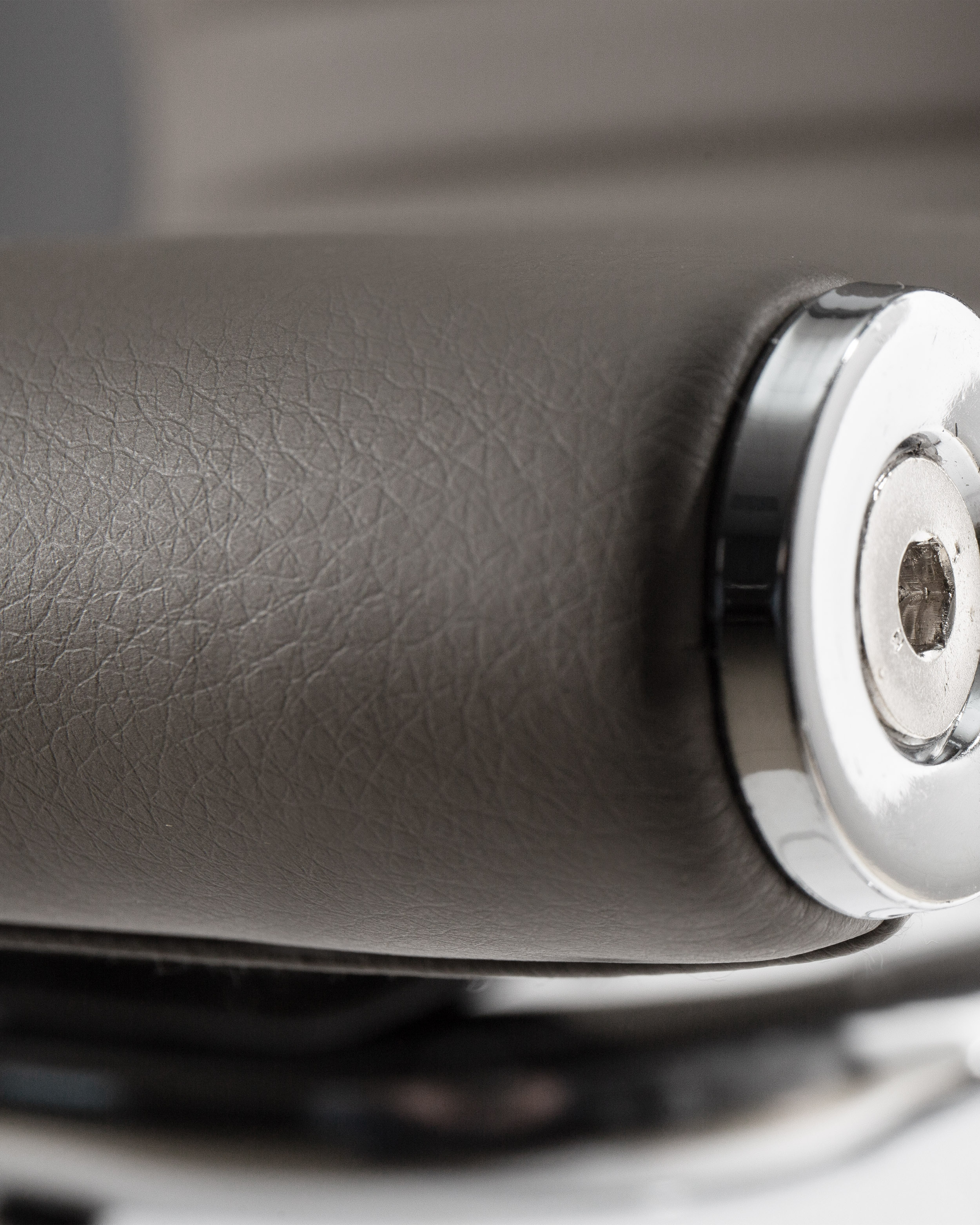 Компьютерное кресло DOBRIN серый - фото 10