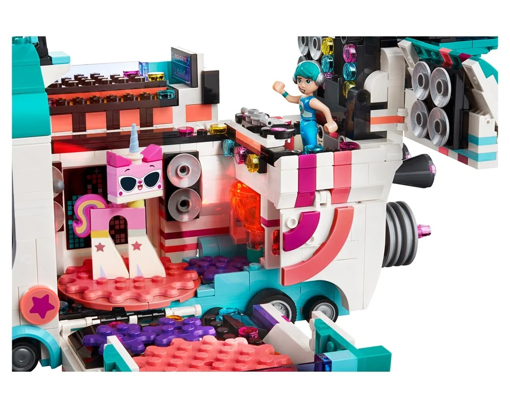 Конструктор LEGO Movie 2 70828 946 дет. - фото 9