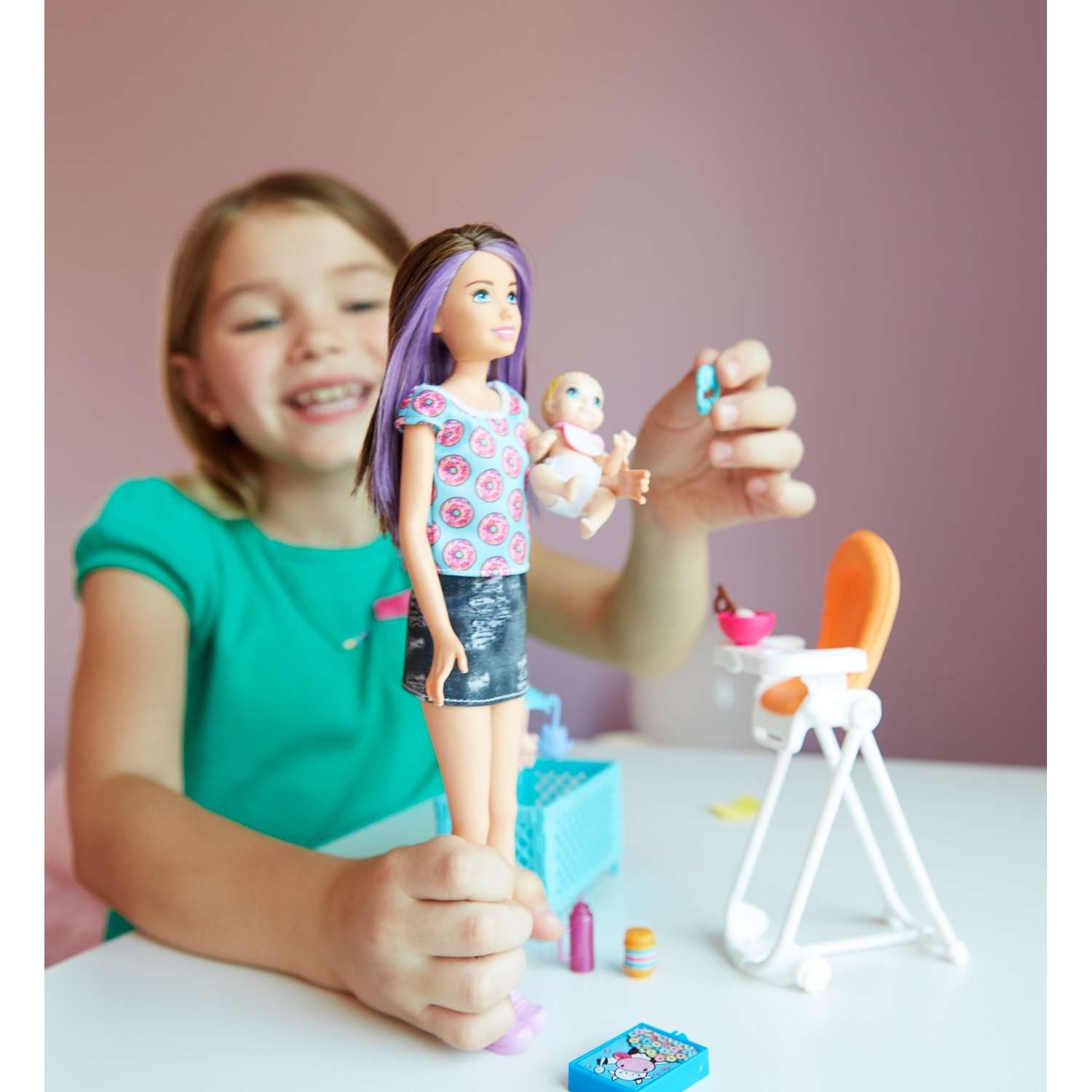 Кукла модельная Barbie FHY97 - фото 10