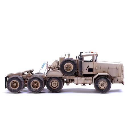 Сборная модель MENG SS-013 тягач U.S. M911 C-HET