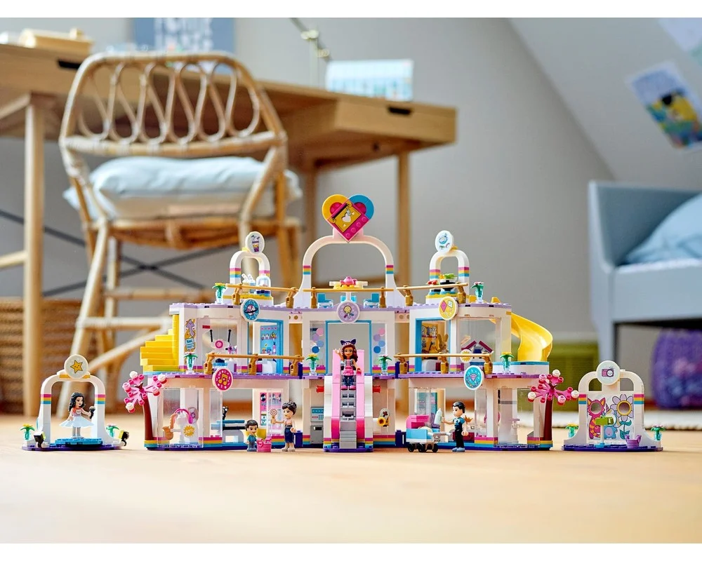 Изображение товара Конструктор LEGO Friends Торговый центр Хартлейк Сити 1032 детали