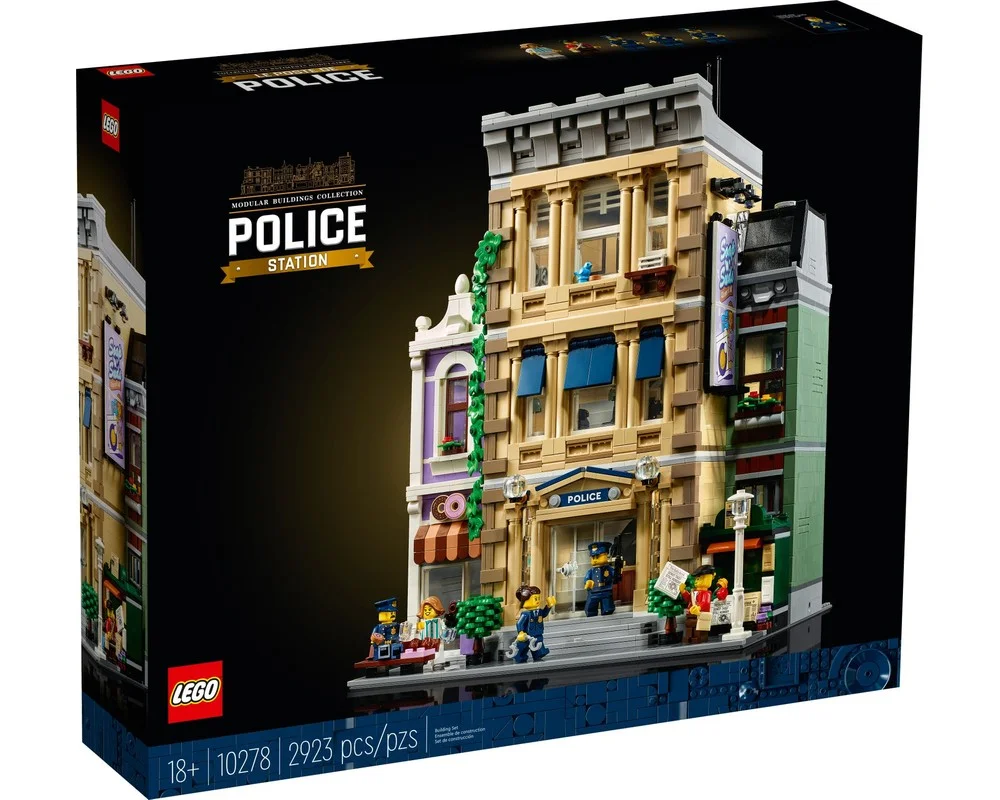 Конструктор LEGO Creator Expert 10278 2903 дет. - фото 3