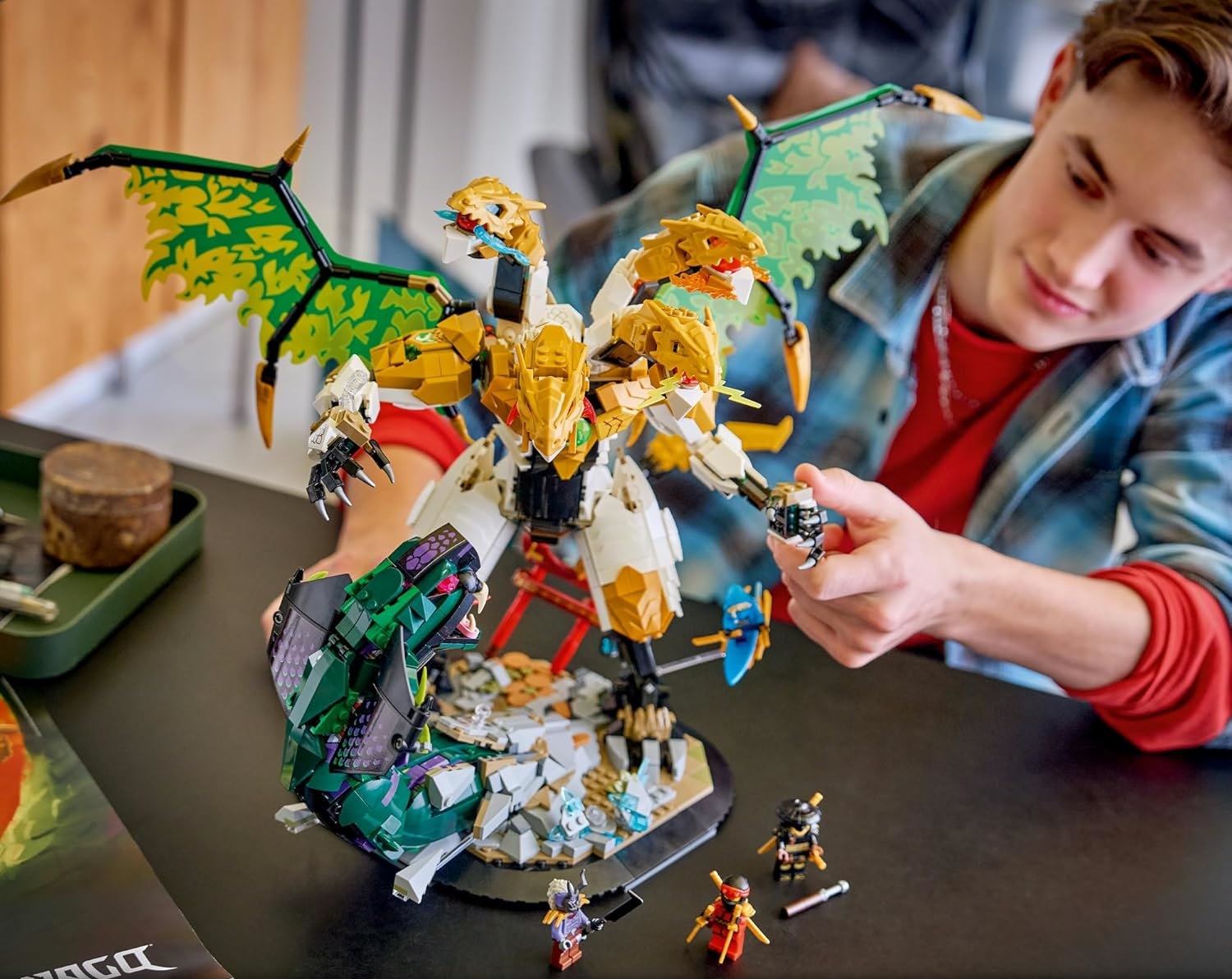 Конструктор LEGO NINJAGO Битва ультра дракона 2178 дет. - фото 7