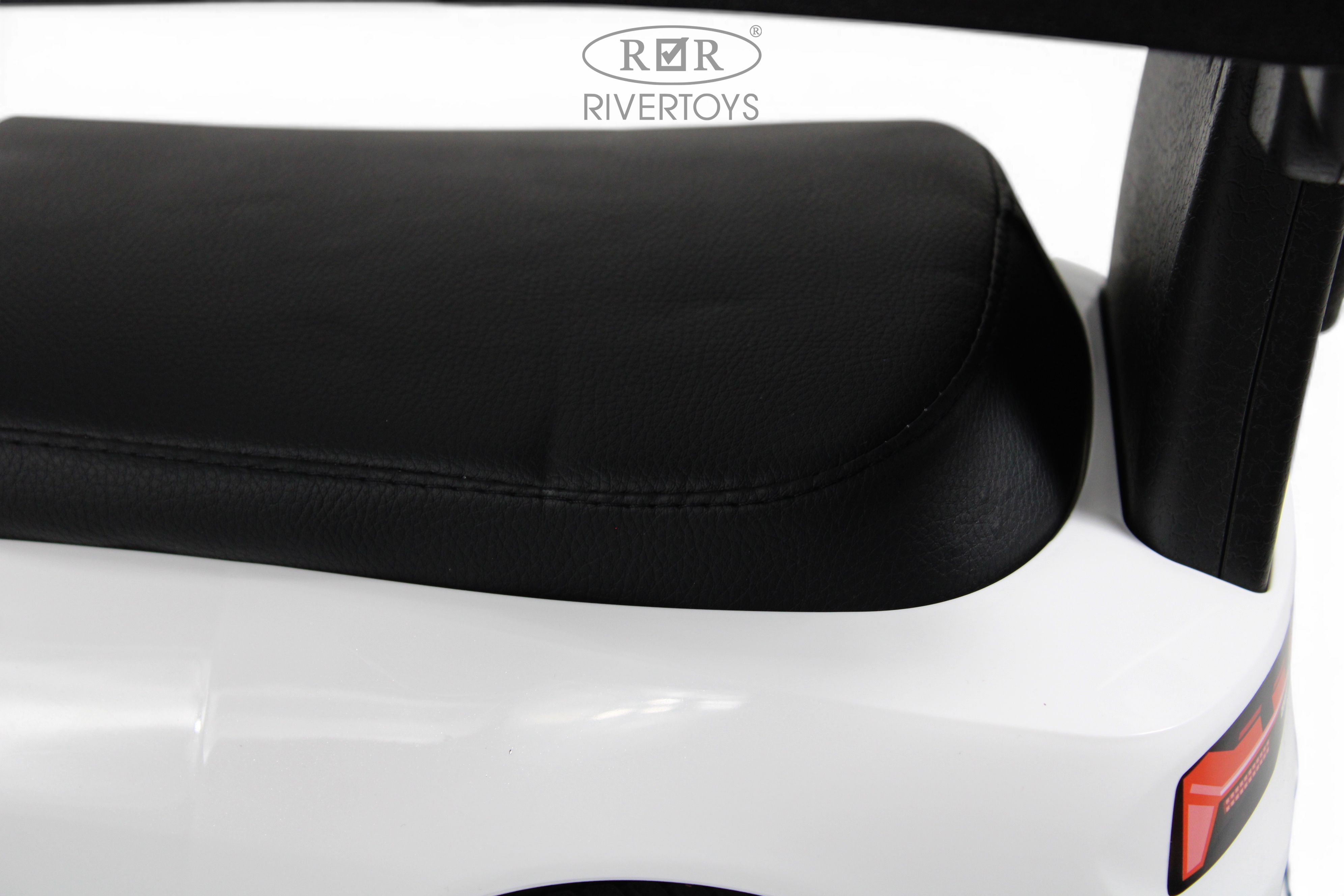 Каталка RIVERTOYS Z005ZZ-AP-WHITE белый - фото 11