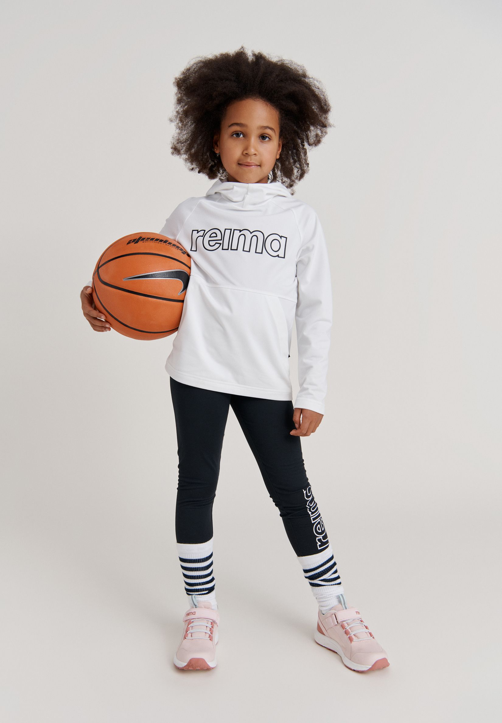 Худи Reima 536601-0110 - фото 1