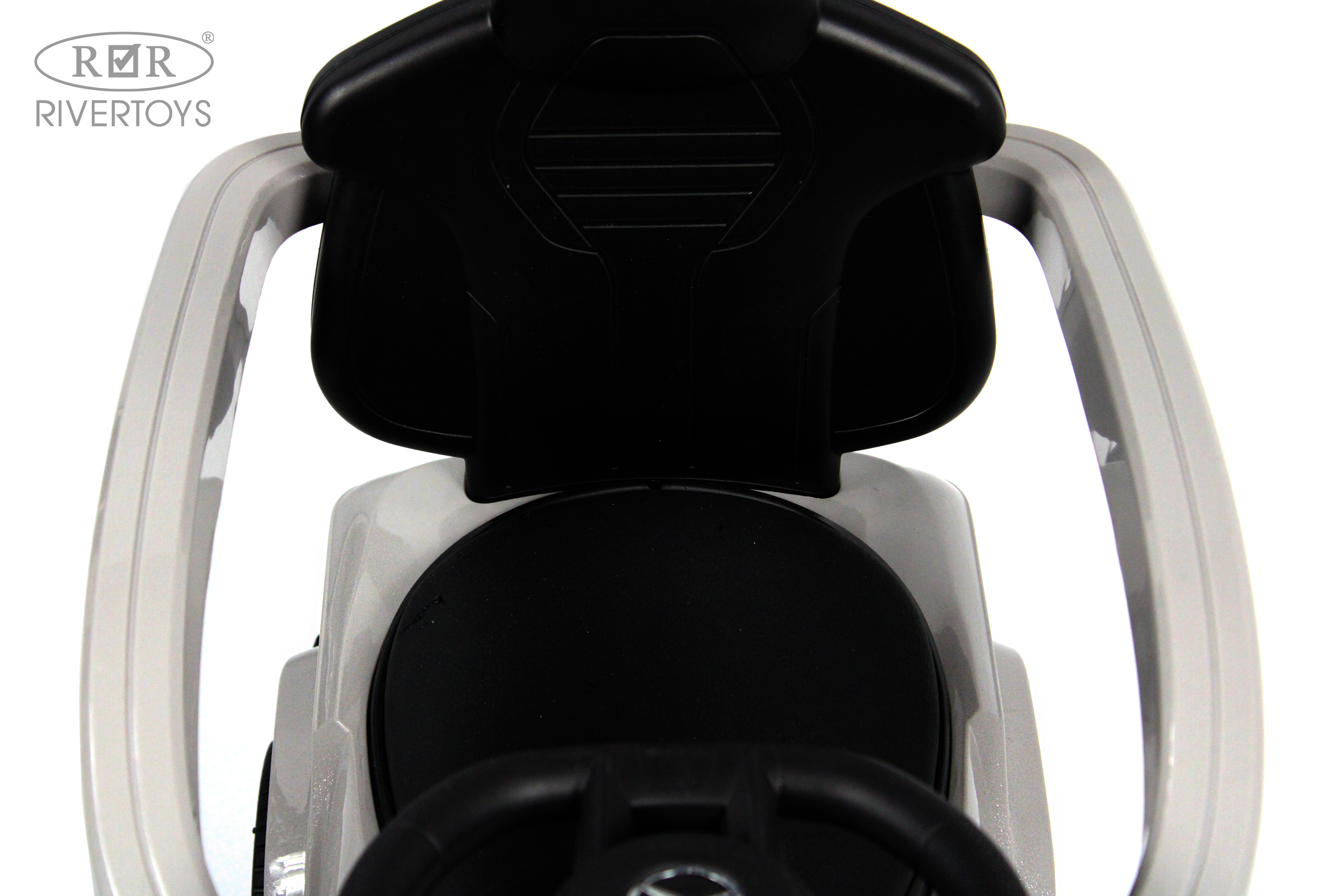 Каталка RIVERTOYS Mercedes-Benz G63 Grey Diamond серый - фото 30