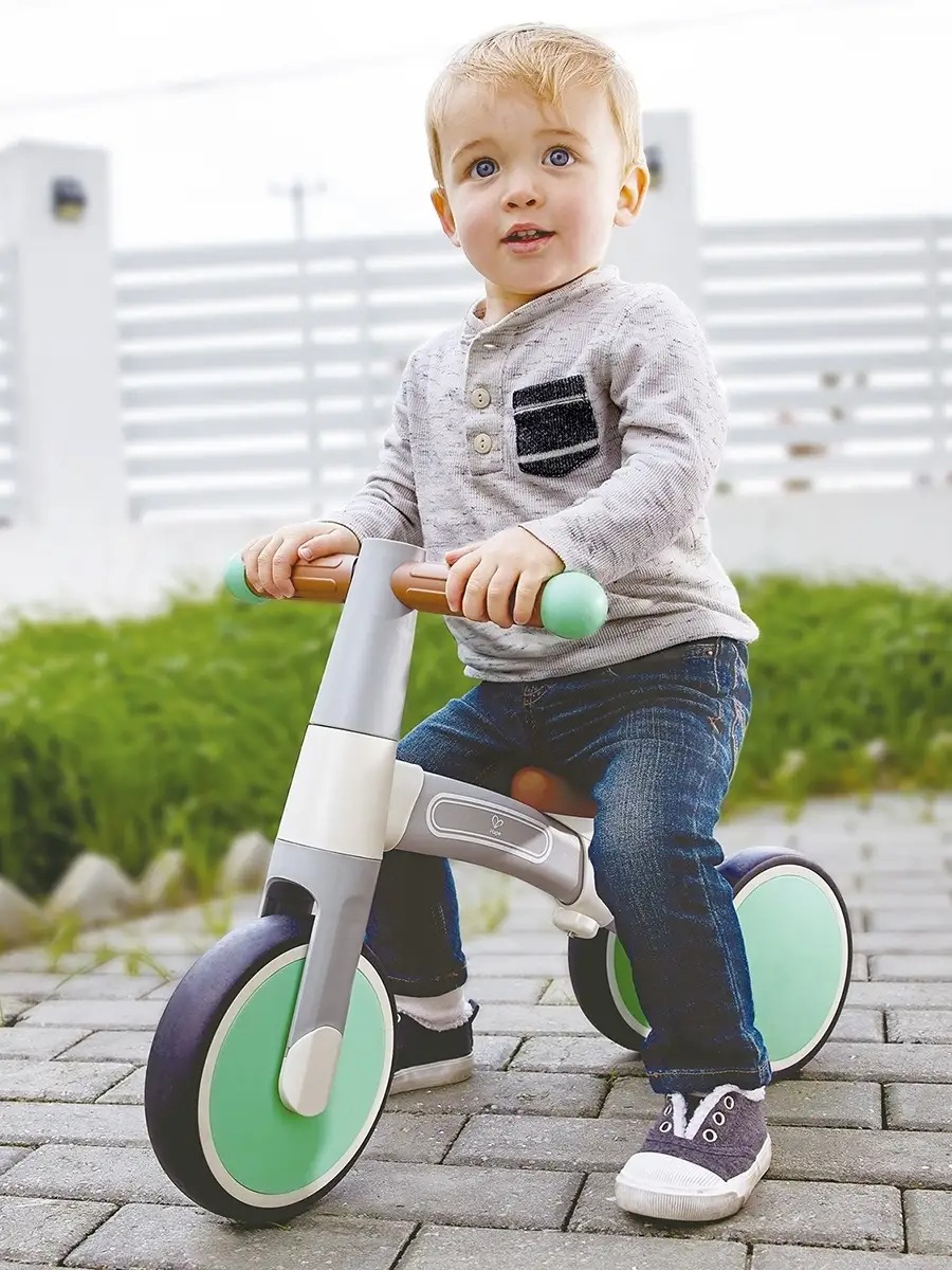 Трехколесный беговел Hape - фото 1