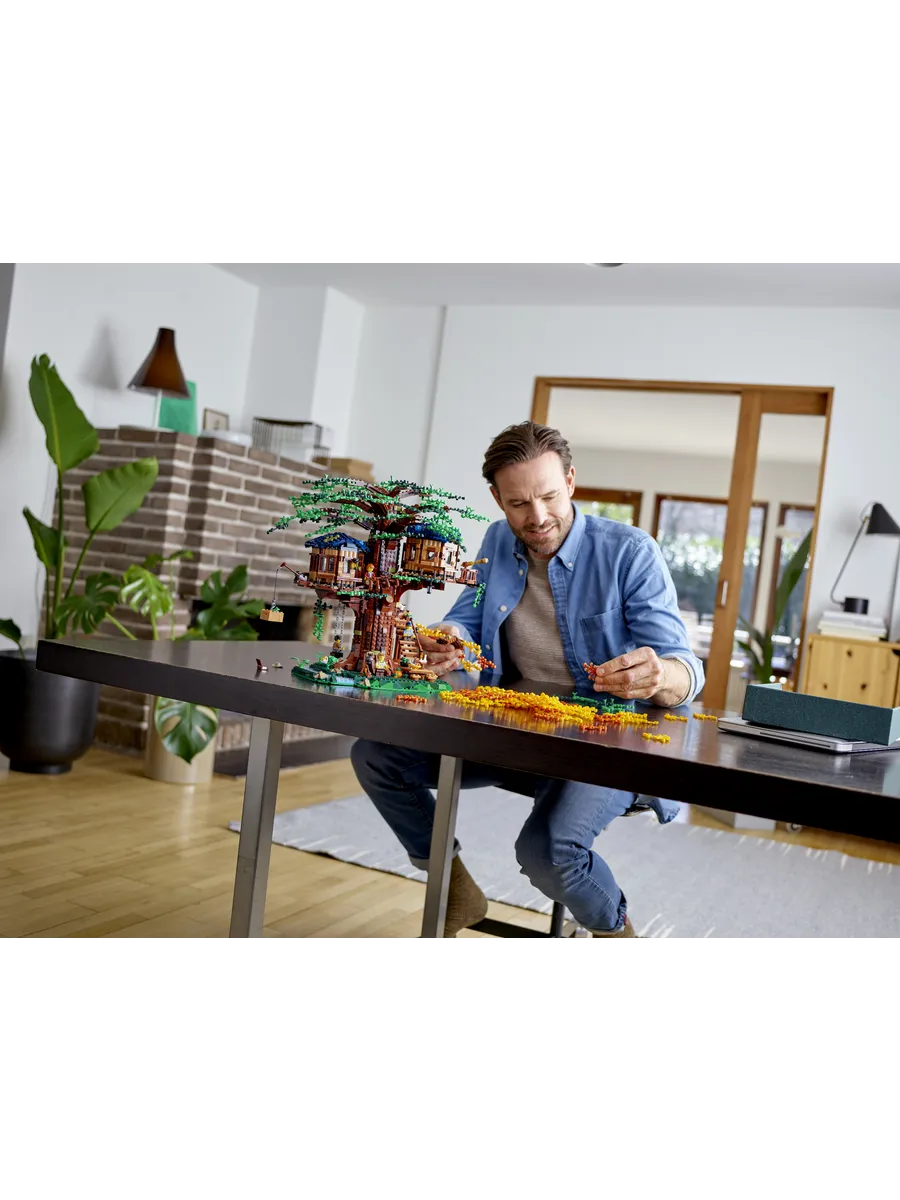 Конструктор LEGO Ideas 3036 дет. - фото 7