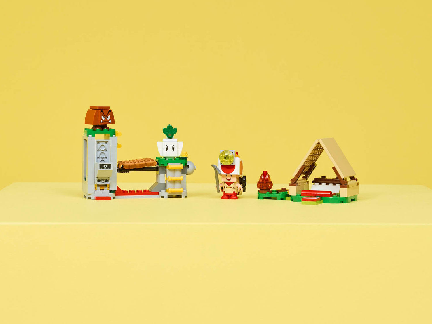 Конструктор LEGO Super Mario Лагерь капитана Тоада 159 дет. - фото 9
