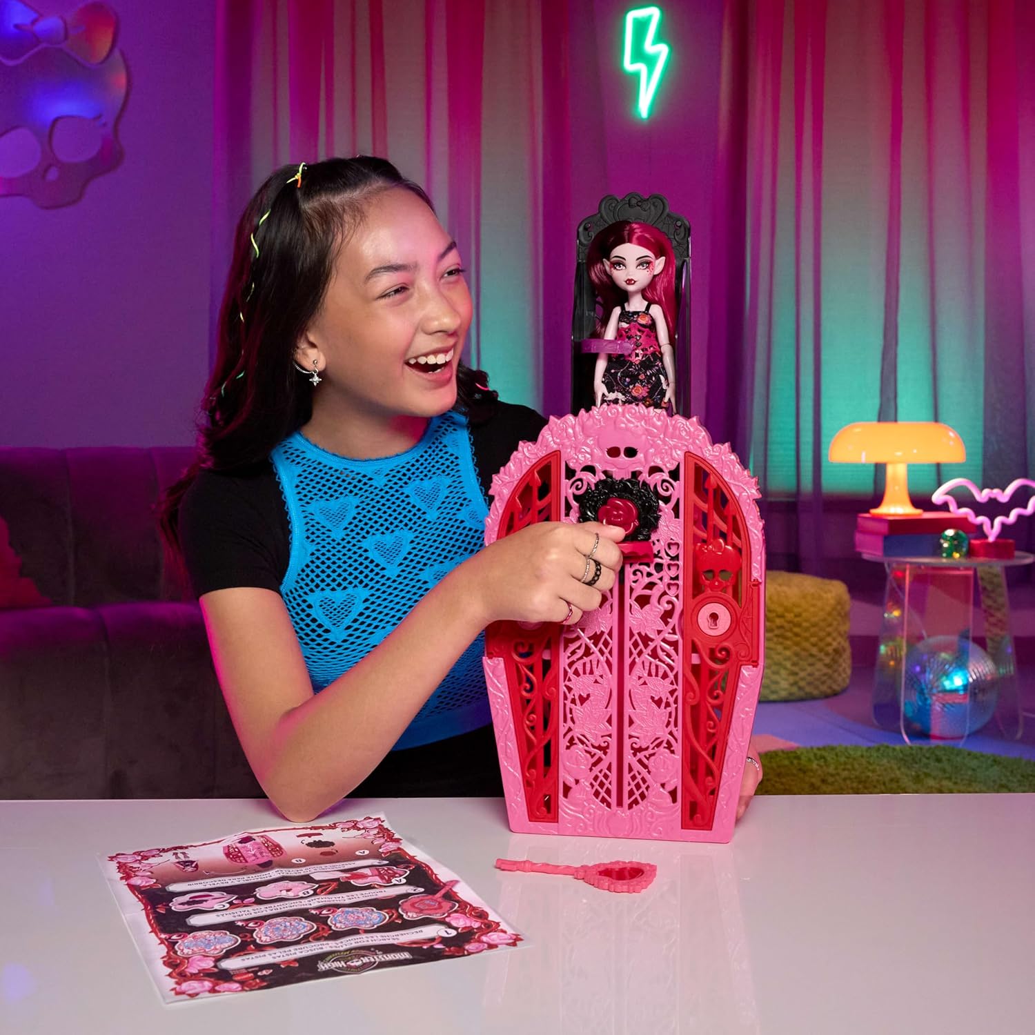 Игровой набор Monster High Series 5 Draculaura - фото 5