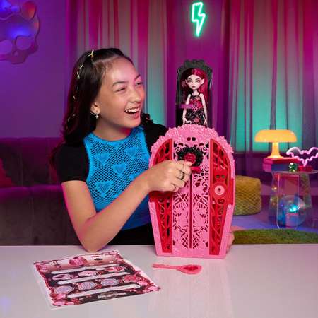 Игровой набор Monster High Series 5 Draculaura
