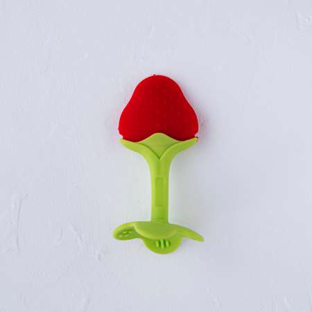 Прорезыватель Baby and nature Клубника