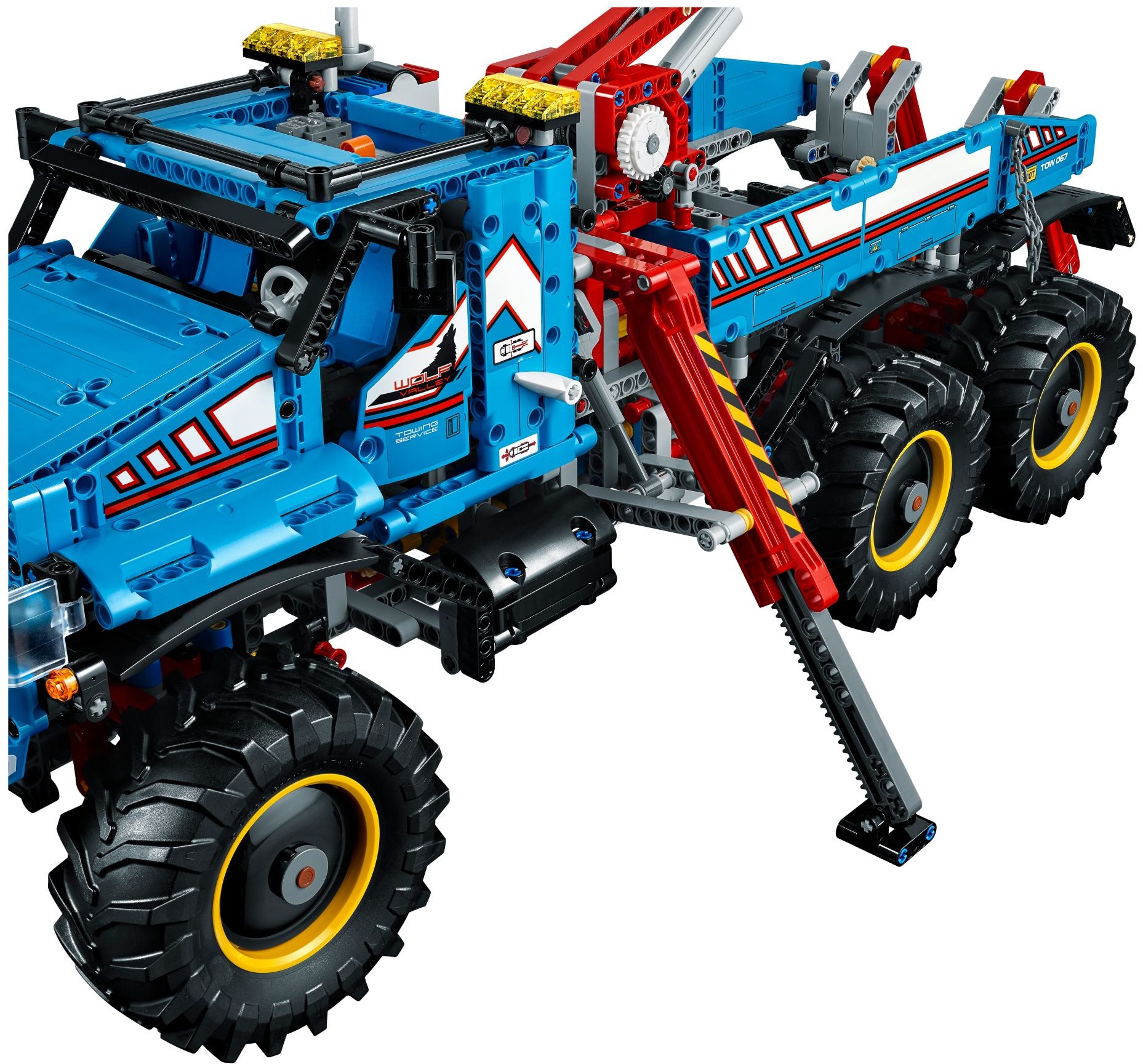 Конструктор LEGO Technic 42070 1862 дет. - фото 4