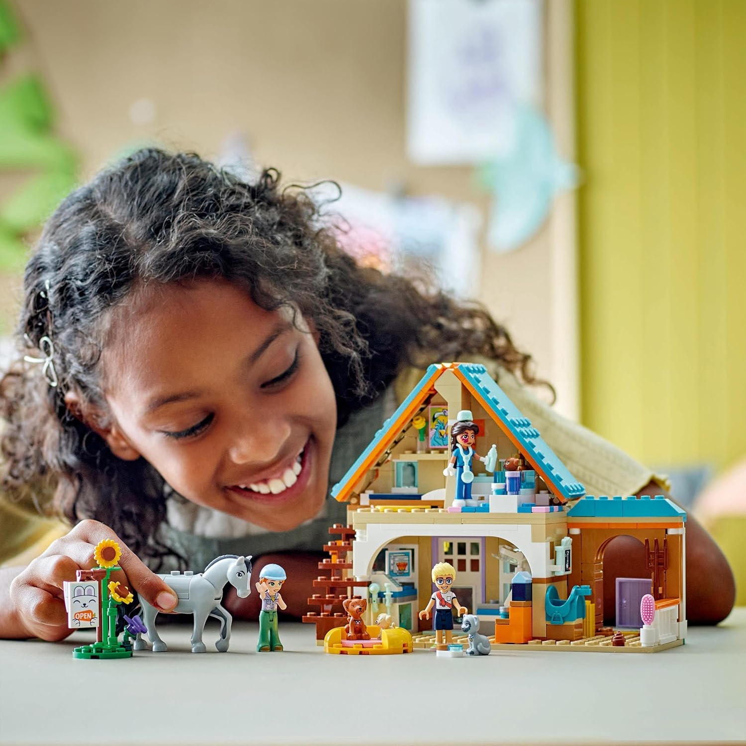 Конструктор LEGO Friends Ветеринарная клиника 428 дет. - фото 7