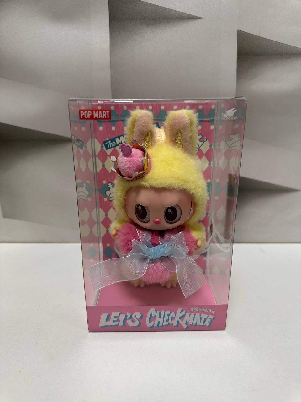Брелок POP MART Labubu Lets Checkmate Queen - фото 6